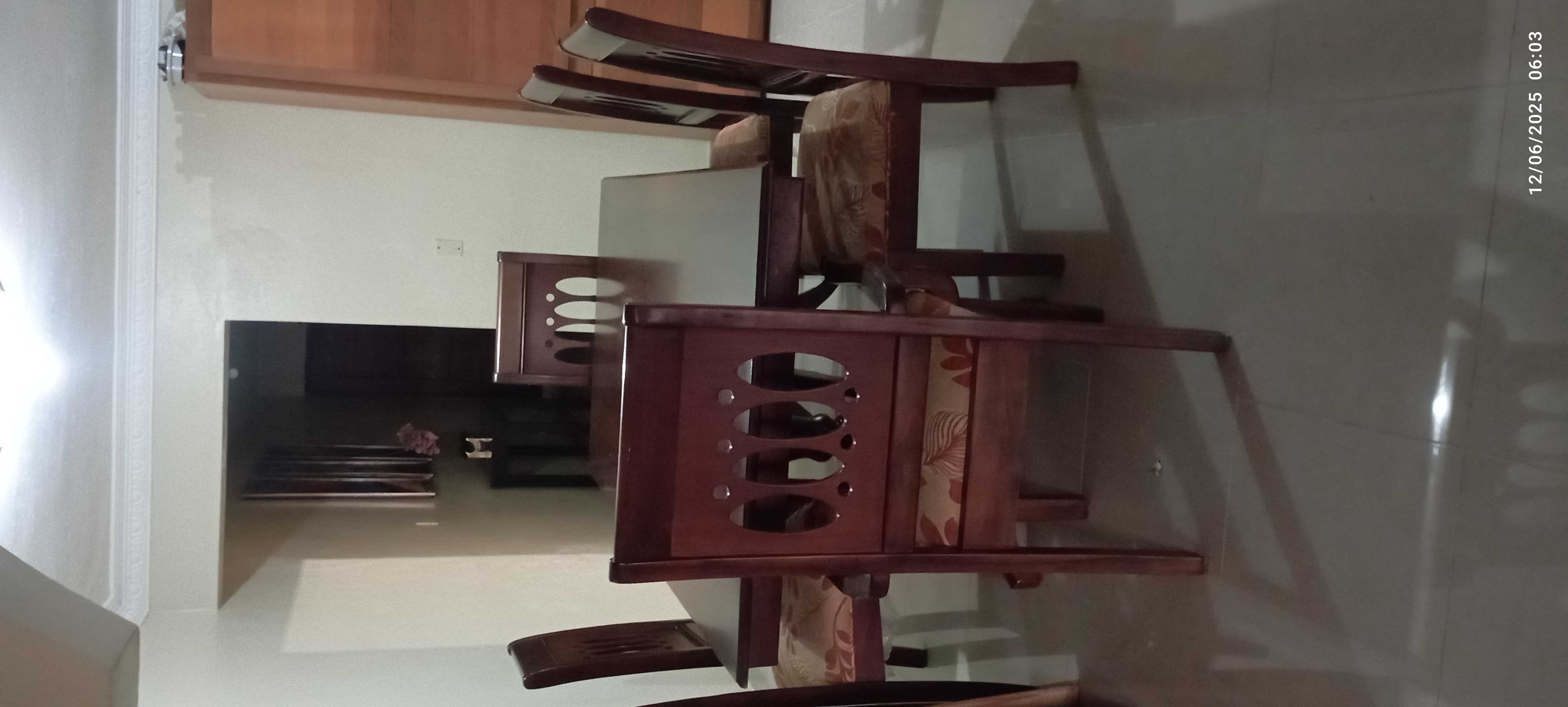 muebles y colchones - JUEGO DE COMEDOR DE 6 SILLAS 1