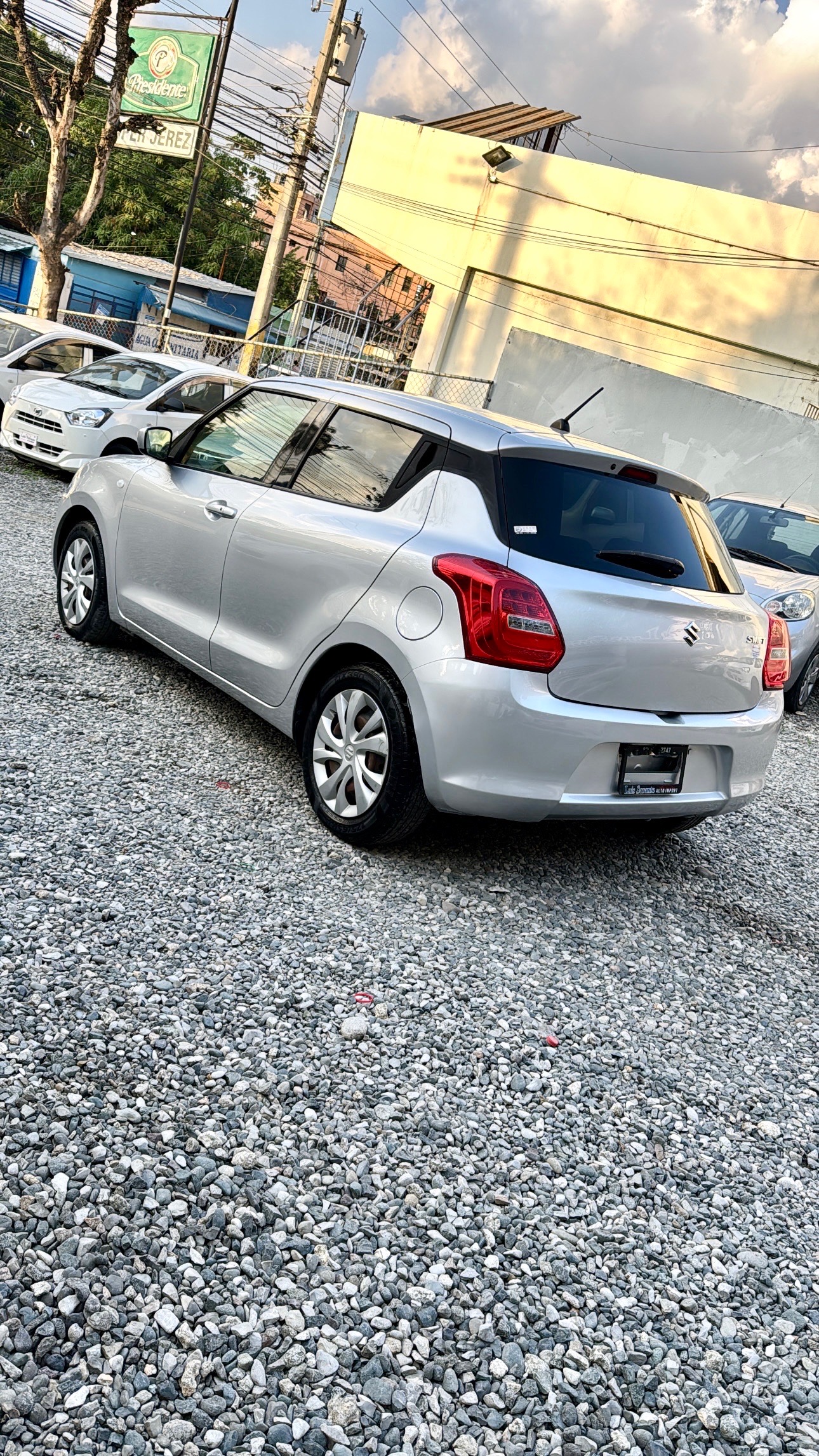 carros - Suzuki Swift 2019  7