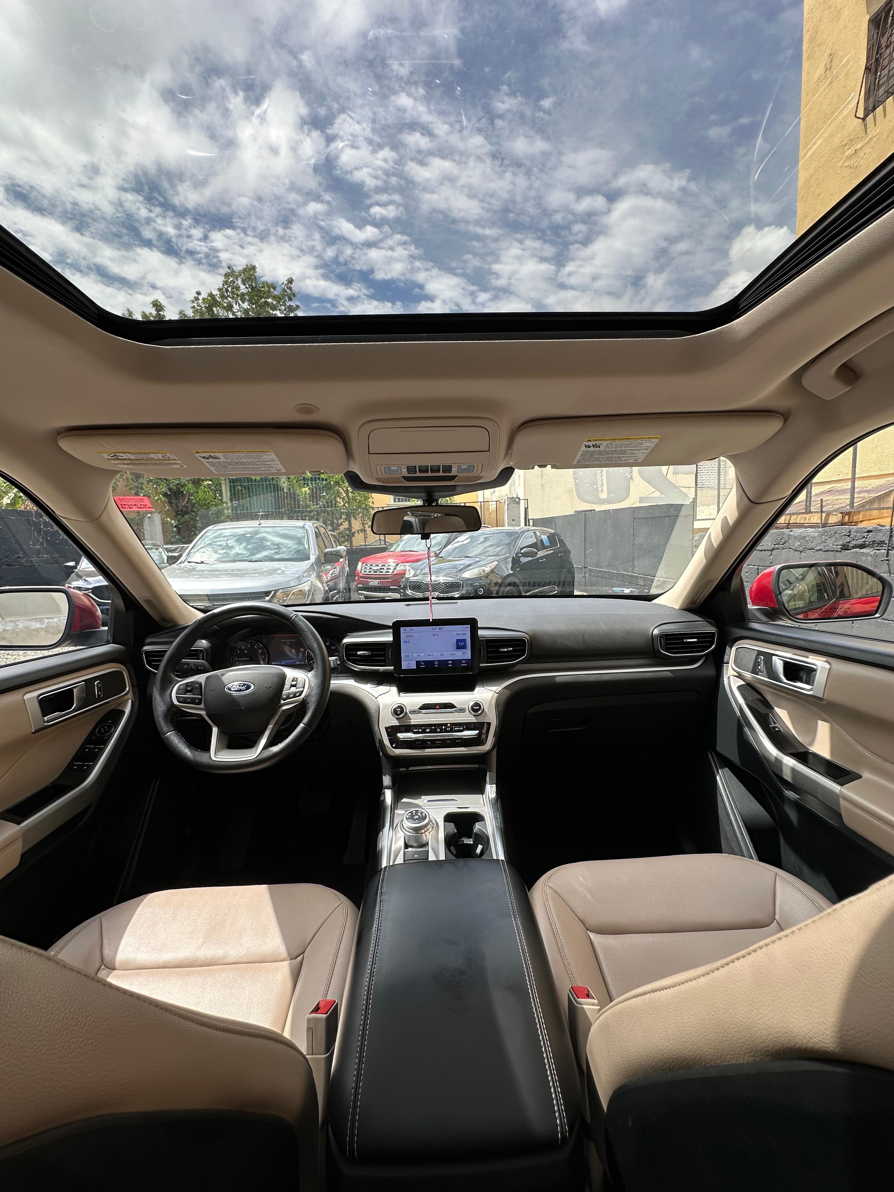 jeepetas y camionetas - Ford Explorer XLT 2020 techo panoramico  5