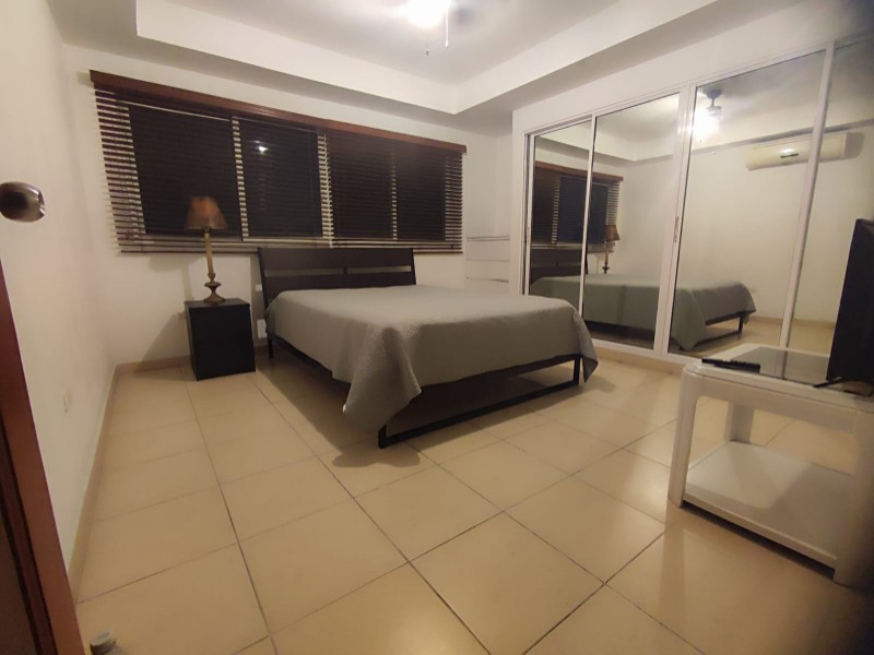 apartamentos - Alquilo Apartamento en 
Gazcue, 7mo piso 

 2