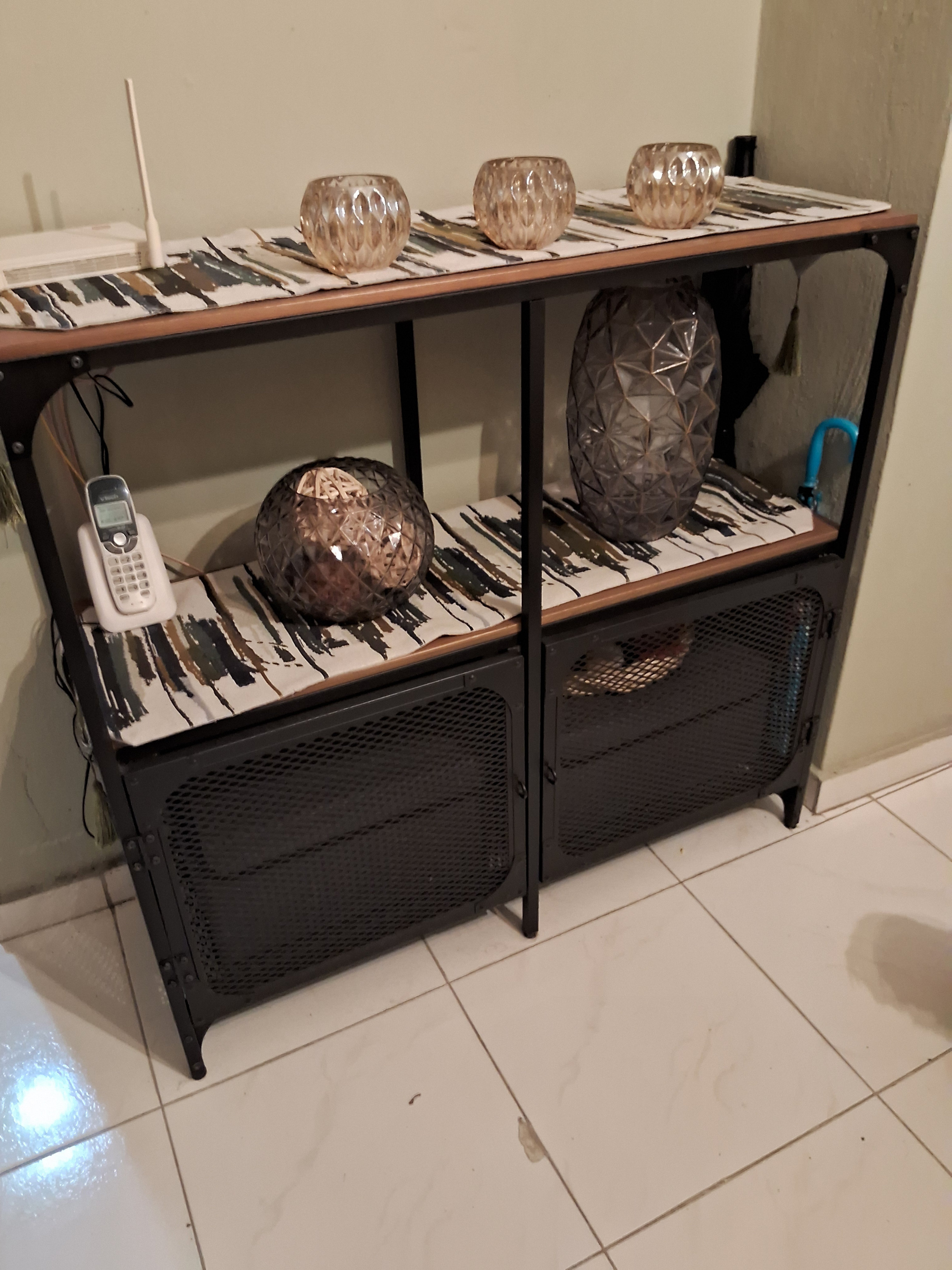 decoración y accesorios - Credenza o Mueble de Tv 1