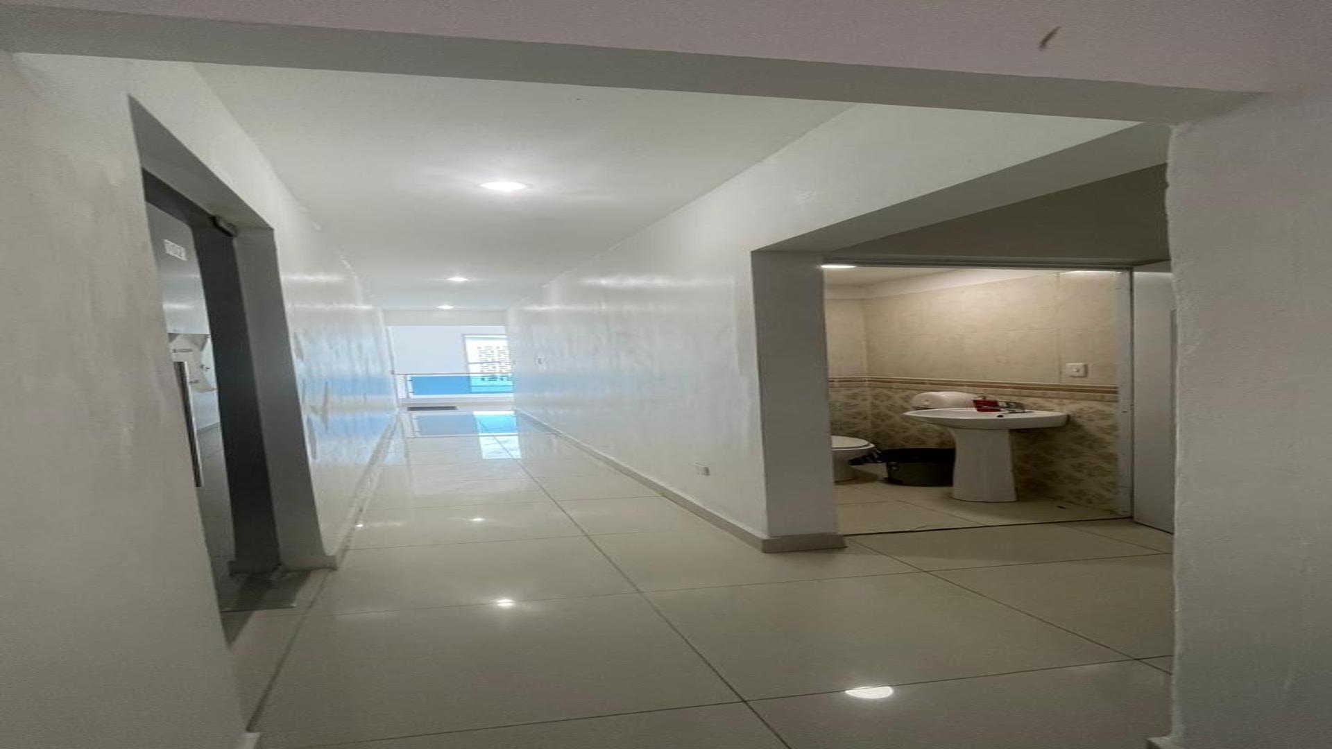 apartamentos - Alquilo pequeño espacio ideal para oficina ubicado en Gazcue. 4