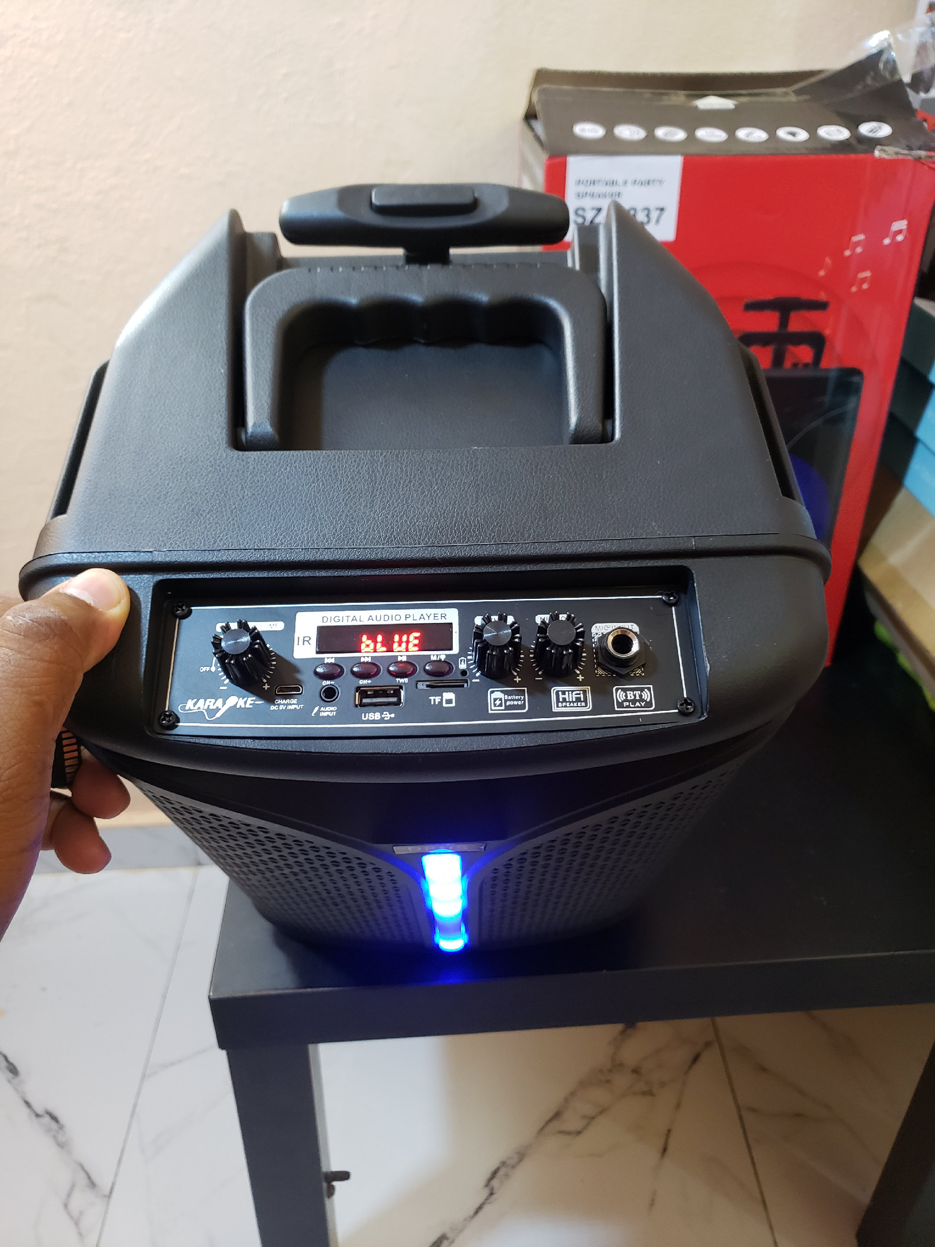 camaras y audio - BOCINA BLUETOOTH DE 8" con microfono 2