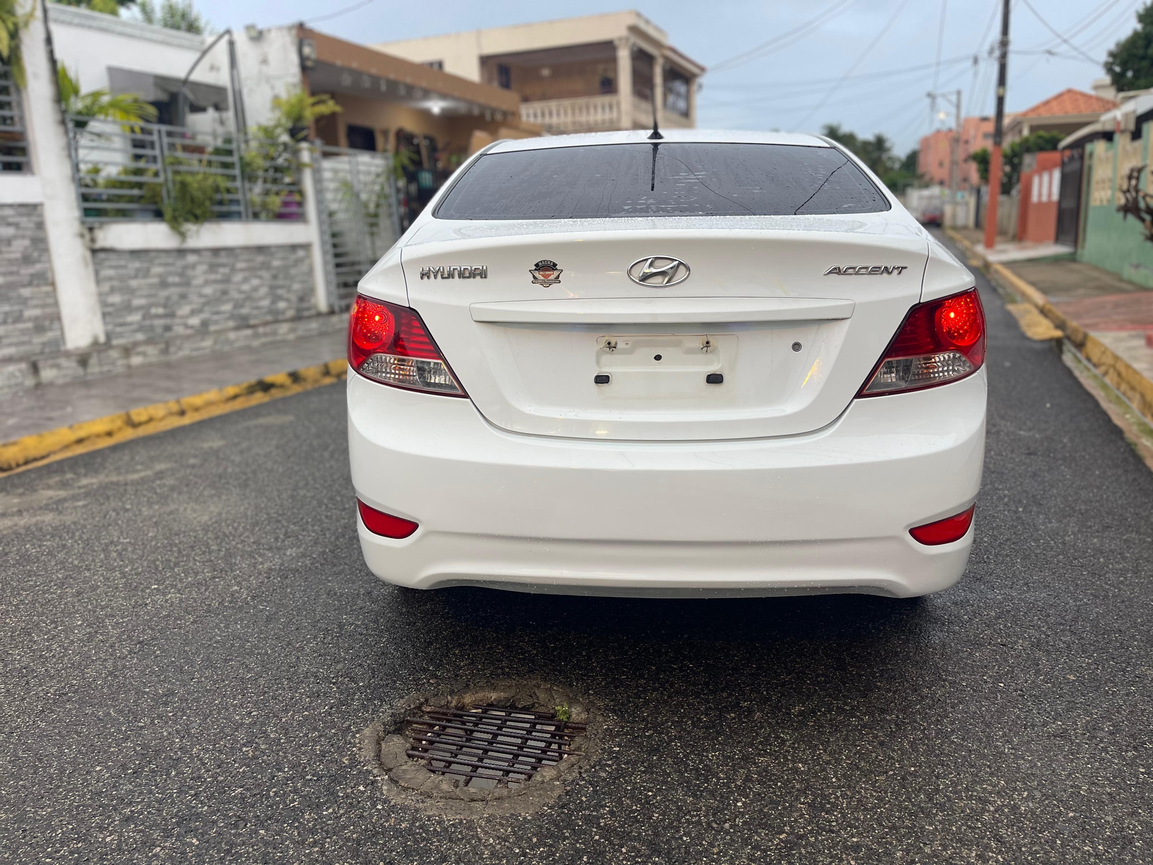 carros - hiunday accent 2017 4