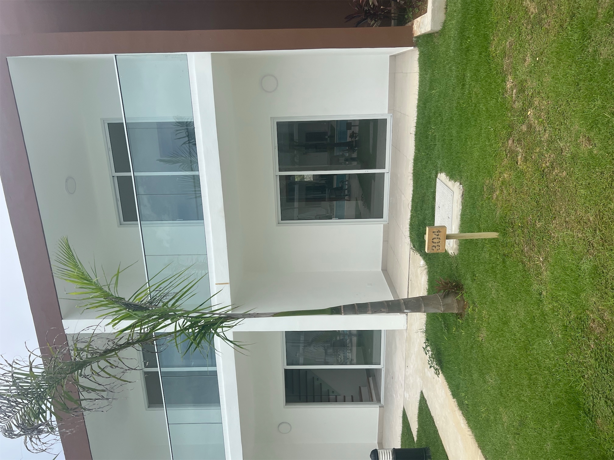 casas vacacionales y villas - Venta de Villa lista con piscina a 1 minuto de la playa en boca chica 7
