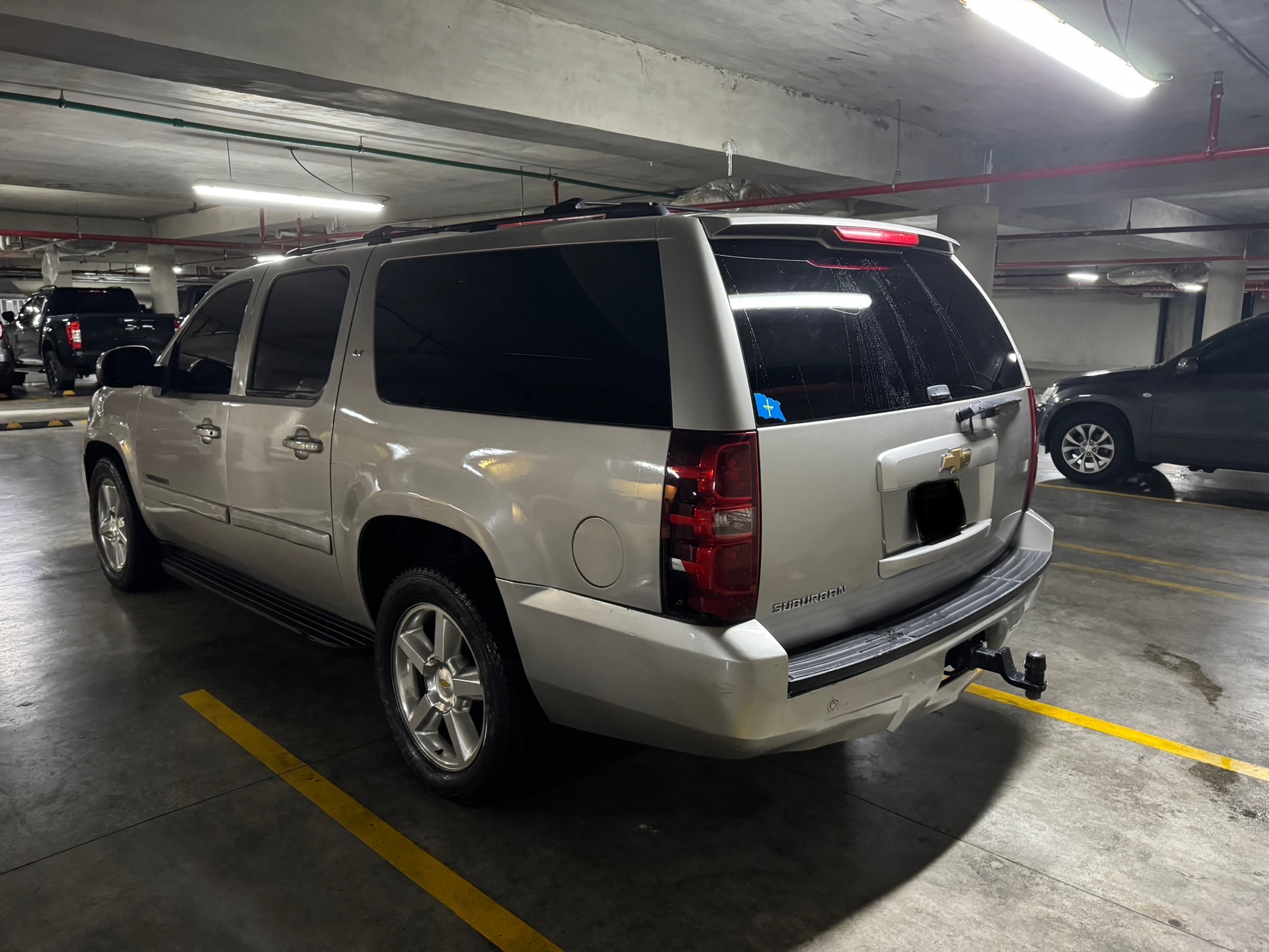 jeepetas y camionetas - Chevrolet Suburban 4x4 2