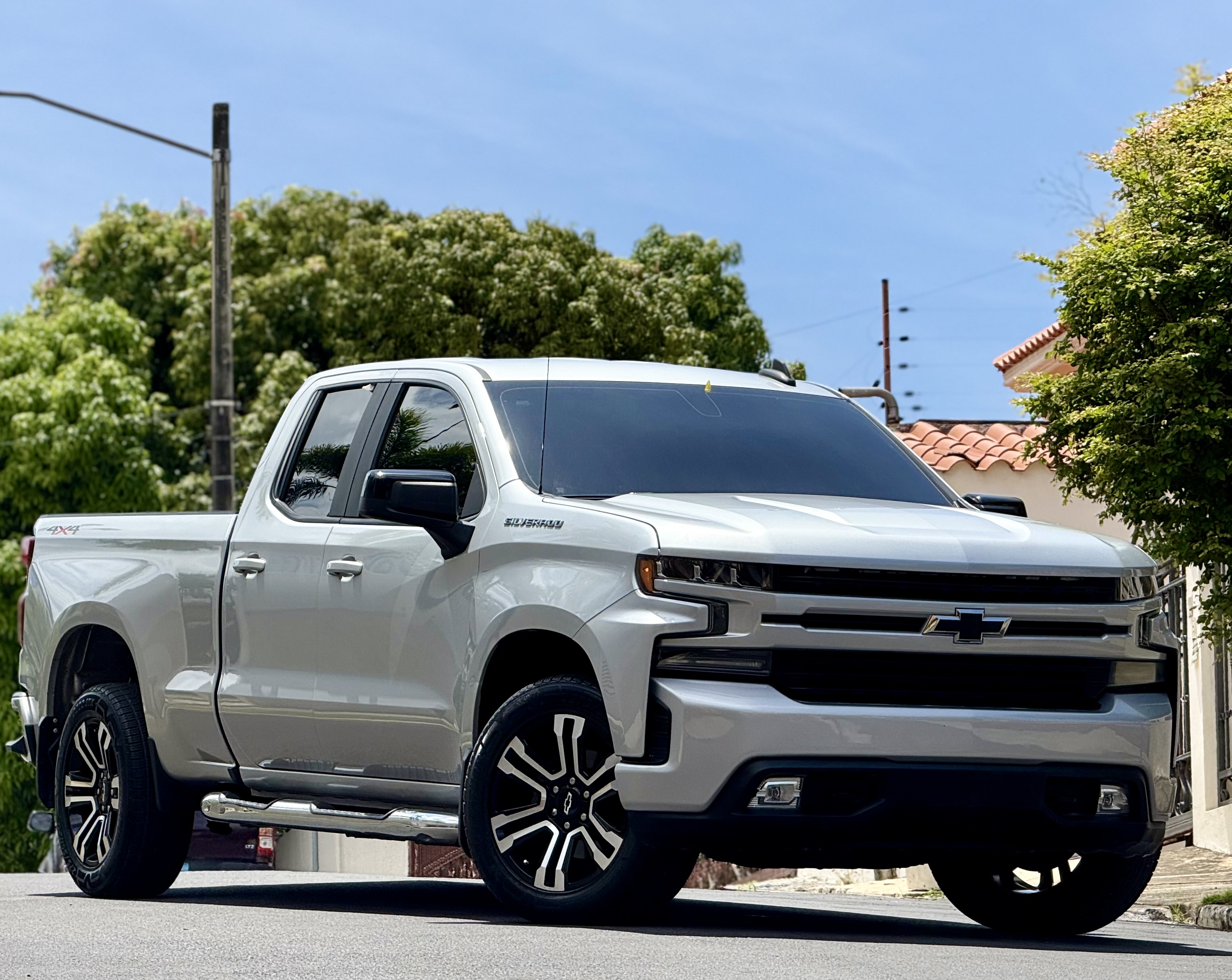 jeepetas y camionetas - Chevrolet Silverado RST Gasolina 2019 4x4  0