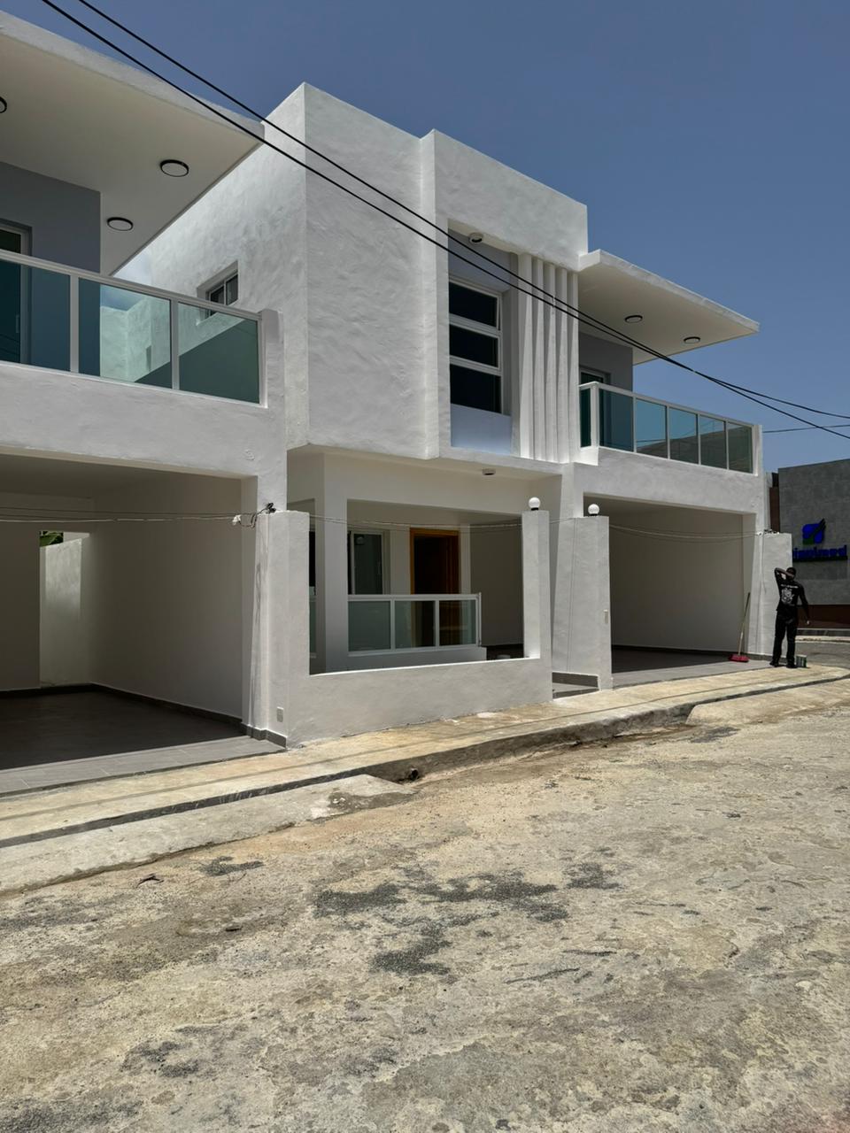 casas - Venta de Casa en San Isidro  5