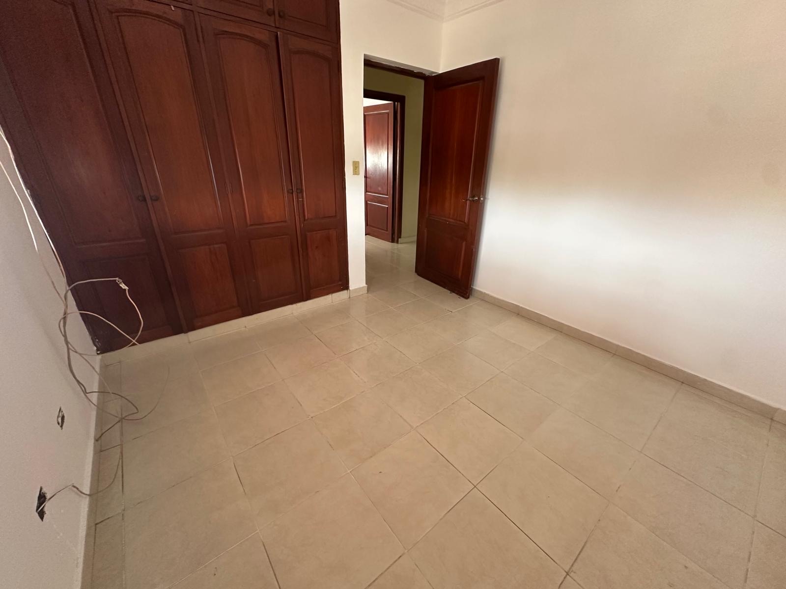 apartamentos - de alquila o se vende apartamento en excelente zona de Alma Rosa  6