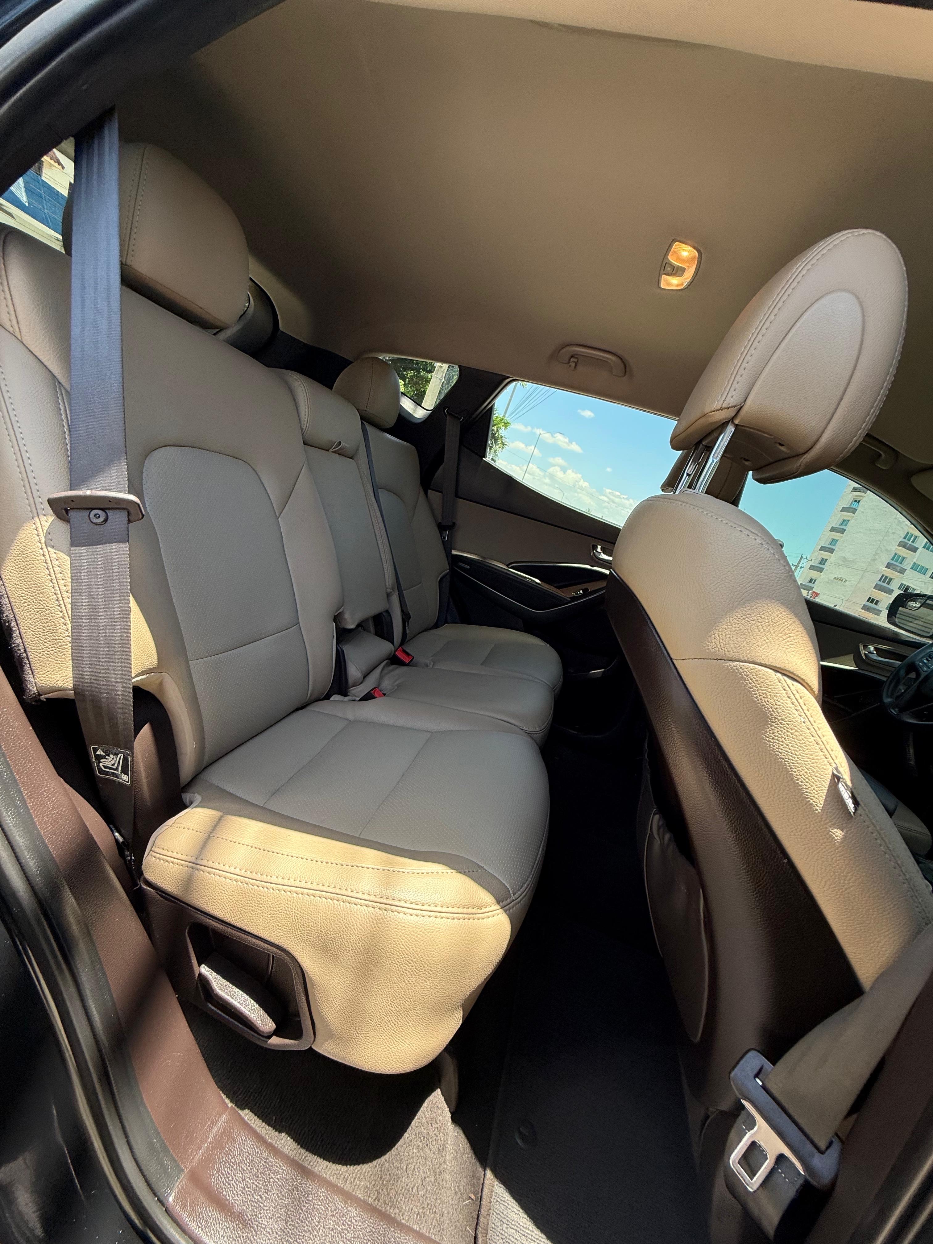 jeepetas y camionetas - Hyundai Santa fe 2017 5