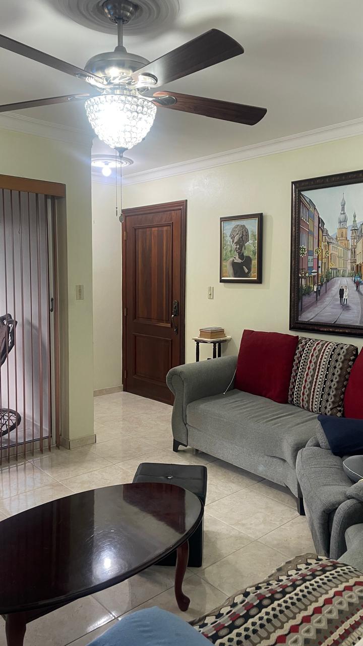 apartamentos - AMPLIO APARTAMENTO EN VENTA - REPARTO IMPERIAL. 3