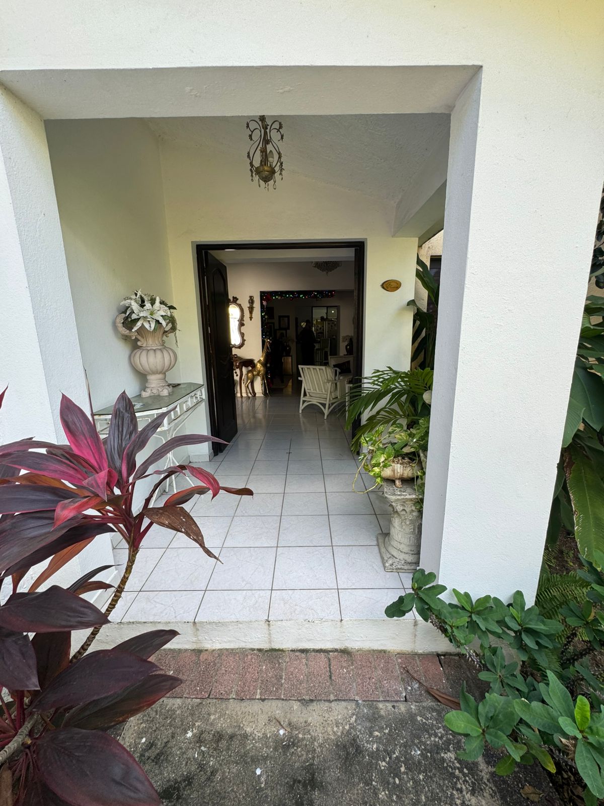 casas - Vendo casa en Costa Verde.  Perfecto para tu próximo proyecto  9