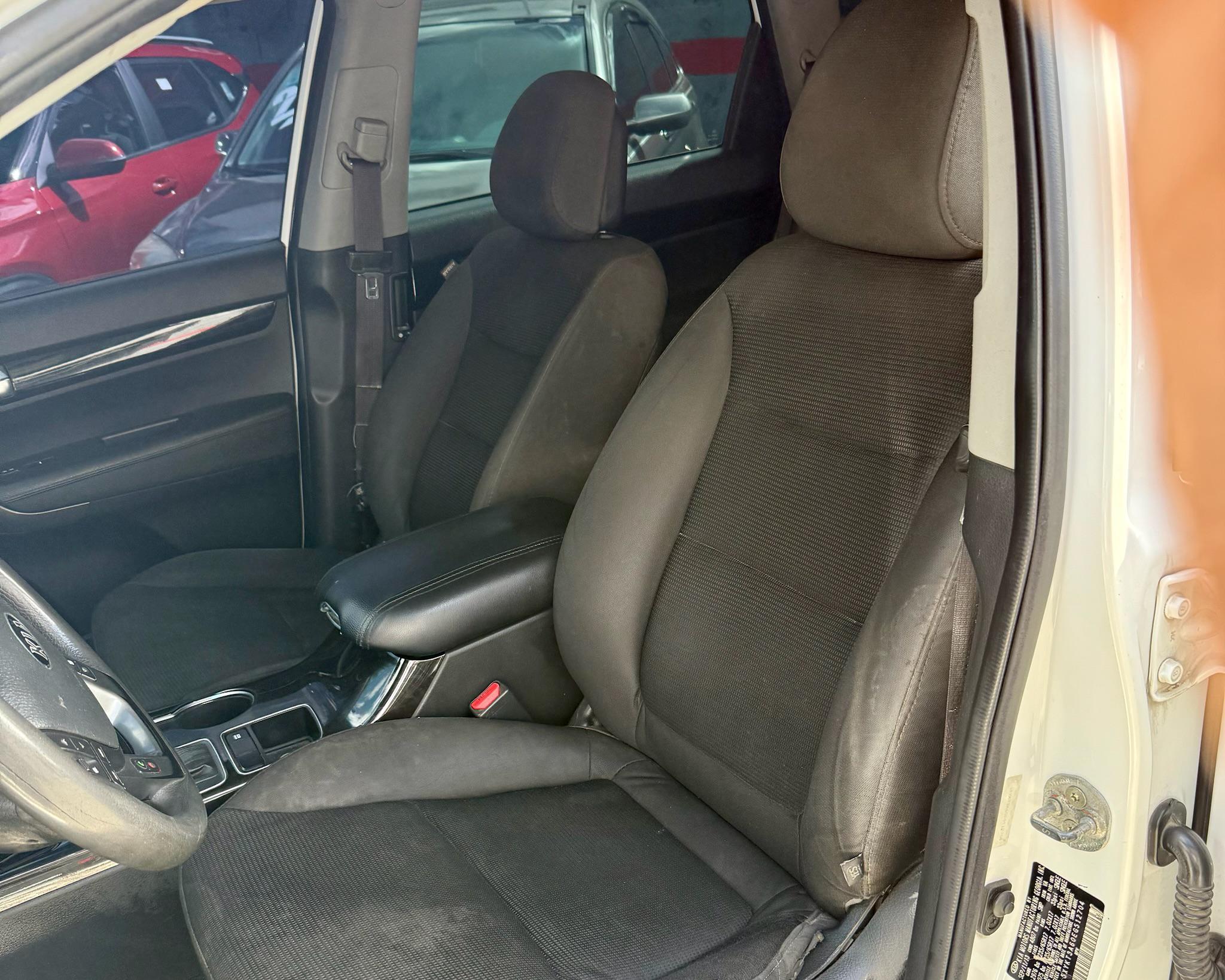 jeepetas y camionetas - KIA SORENTO LX 2014 6