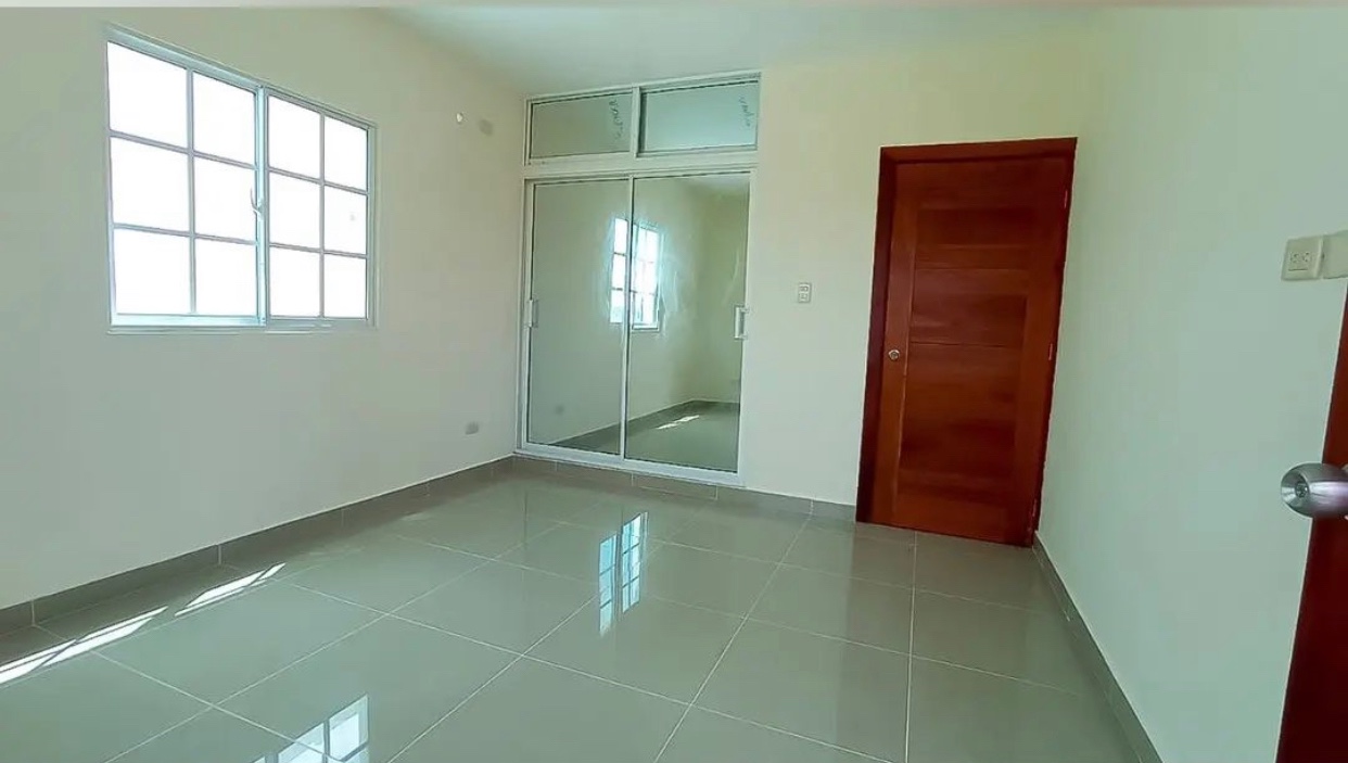 casas - Venta de casa en la autopista de san Isidro brisa oriental Santo Domingo  3