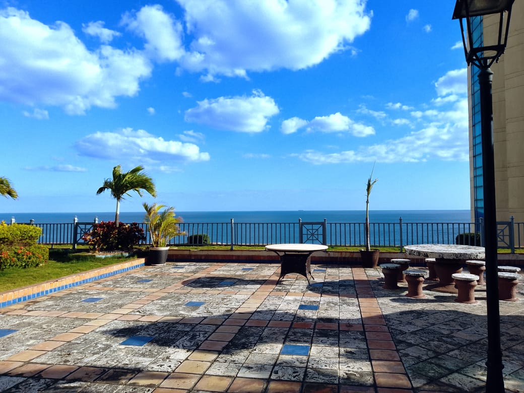 apartamentos - Apartamento en venta de  3 habs en Malecon Center 9
