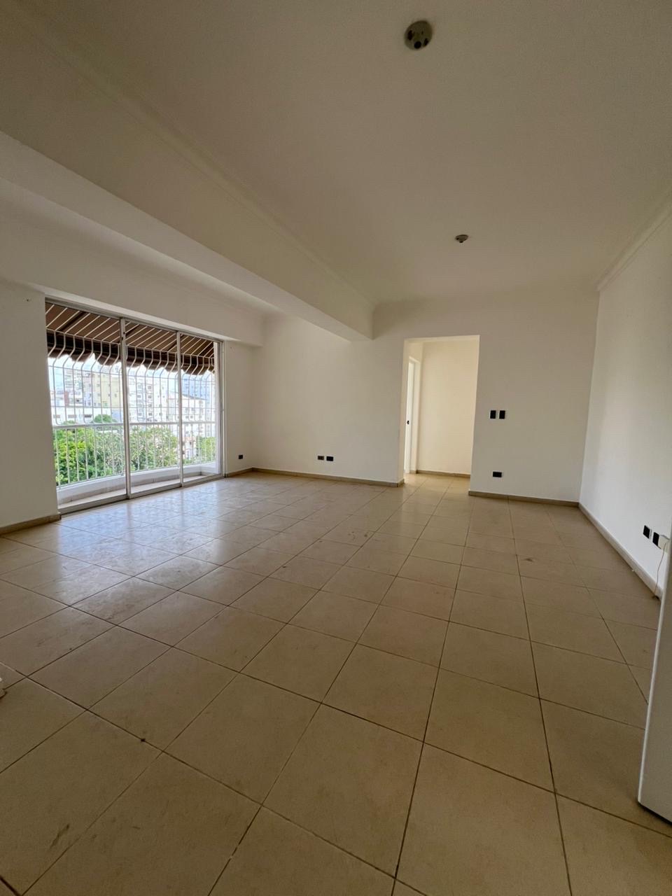apartamentos - Alquiler de Apartamento - 7mo Piso en Renacimiento. 3