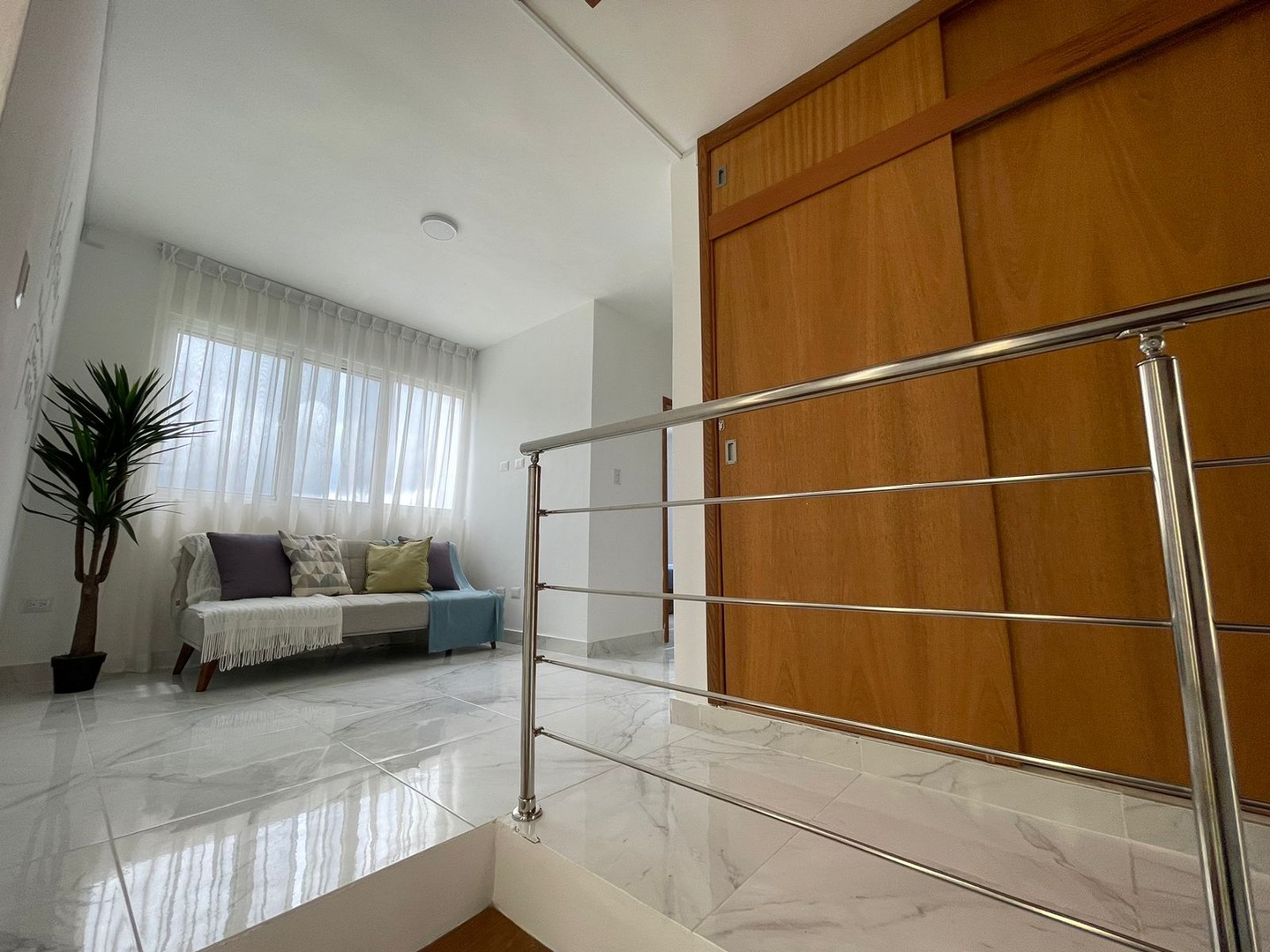 casas vacacionales y villas - Alquilo Villa de 3 Nivele Amueblada Full en Residencial Costa Cana 
Código: PD44 2