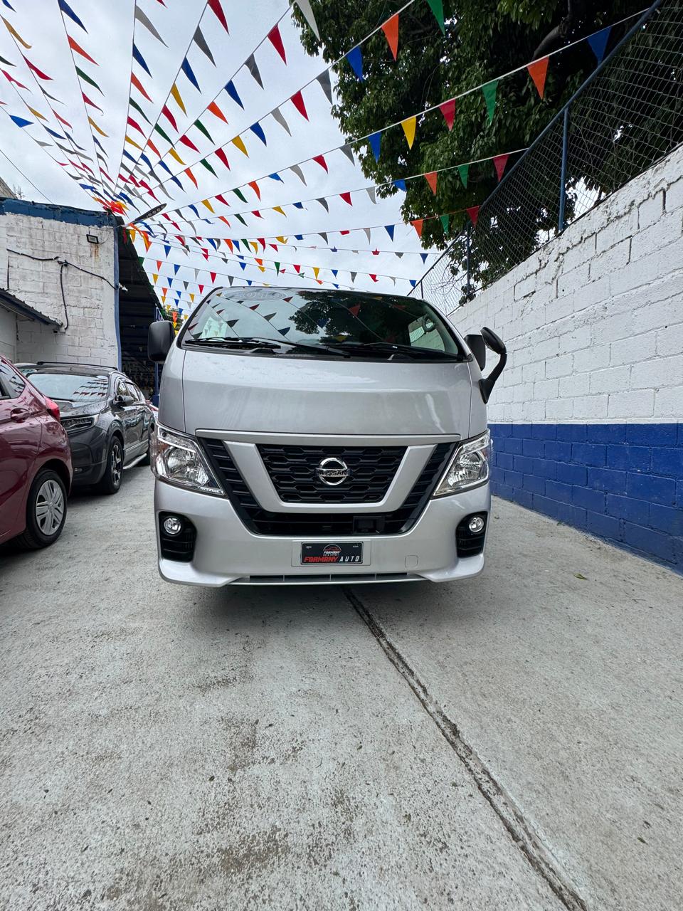 carros - NISSAN CARAVAN NV350 4