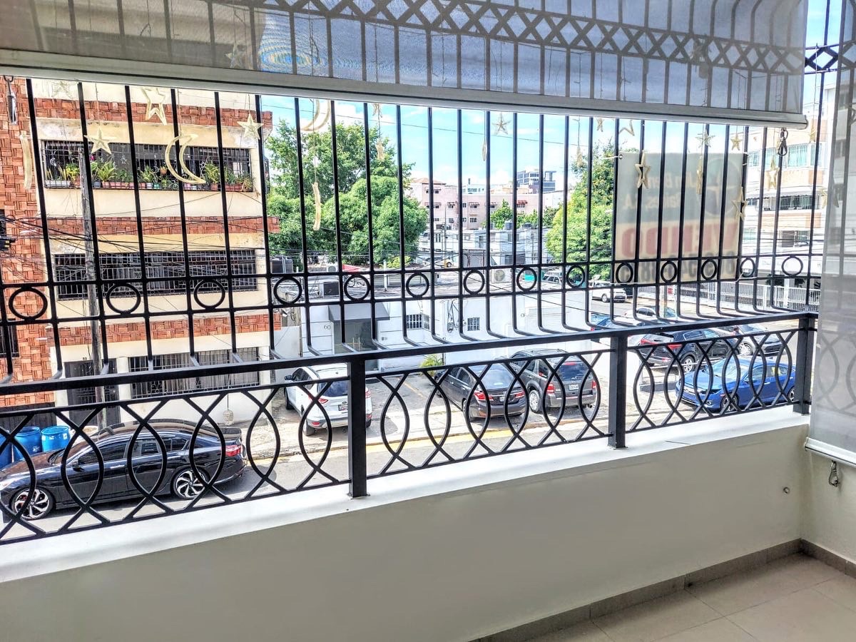 apartamentos - Apartamento en el Millon, próximo a la avenida Núñez de Cáceres y Ave. Defilló,  5