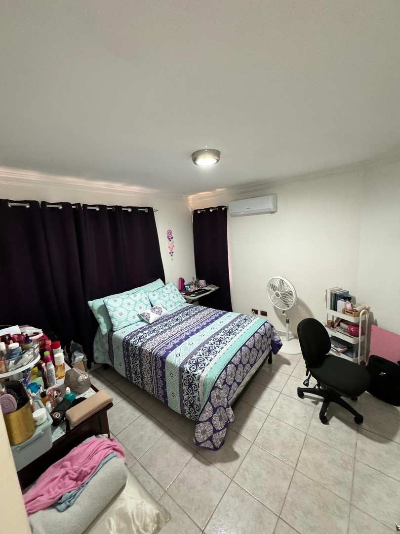 apartamentos - ALQUILO Tercer Piso En Zona de Prestigio de la Esperilla 
CODIGO: PD246
 2