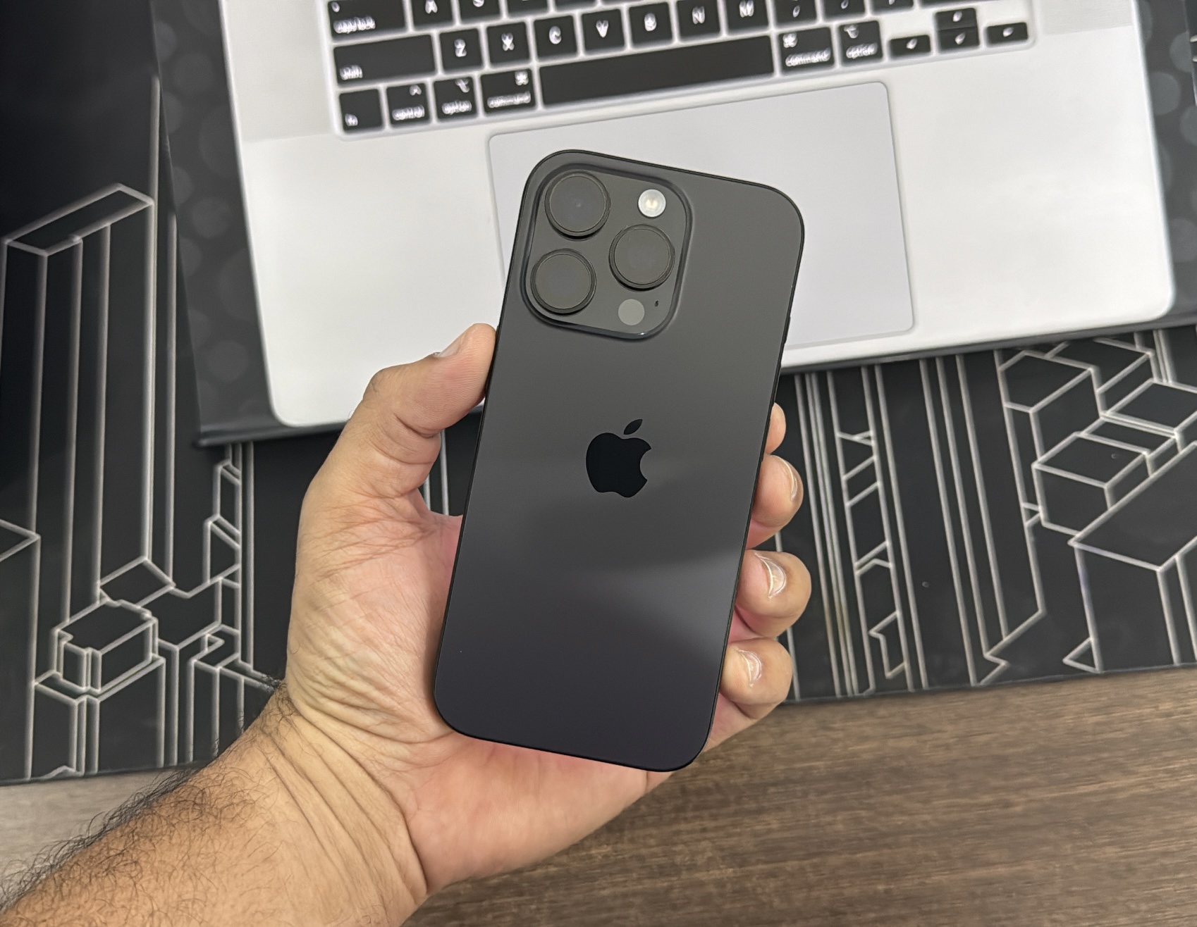 celulares y tabletas - iPhone 16 Pro 256GB E-SIM Como Nuevo RD$ 66,500 NE 1