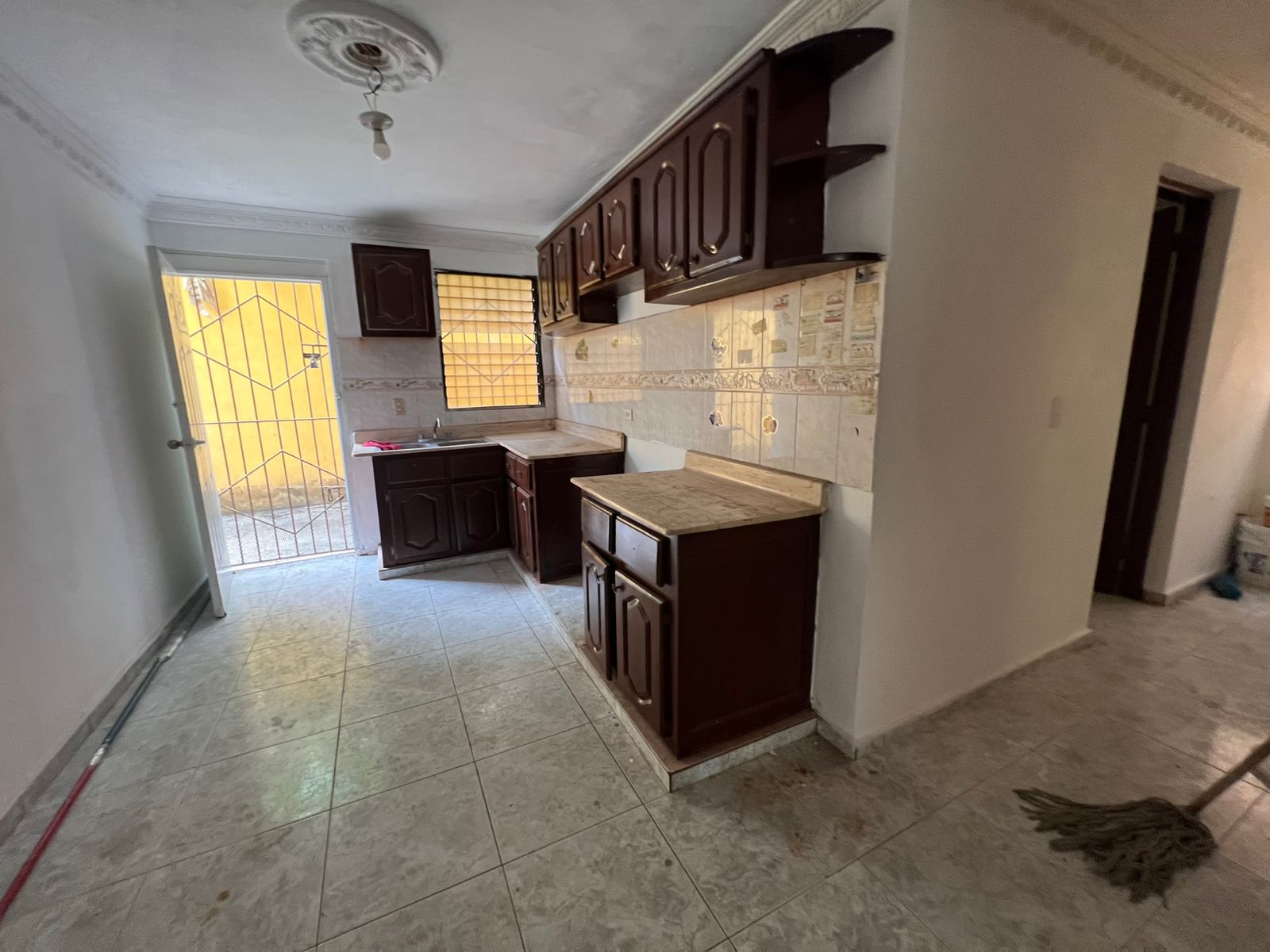 casas - Vendo casa en Los Tres Ojos  6