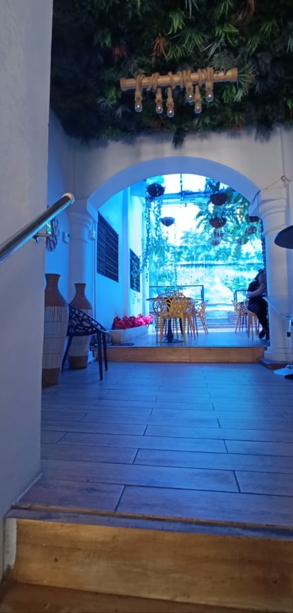 oficinas y locales comerciales - VENDE PUNTO RESTAURANTE *OPORTUNIDAD* CON UN ALQUILER DE 2.500 Dólares  7