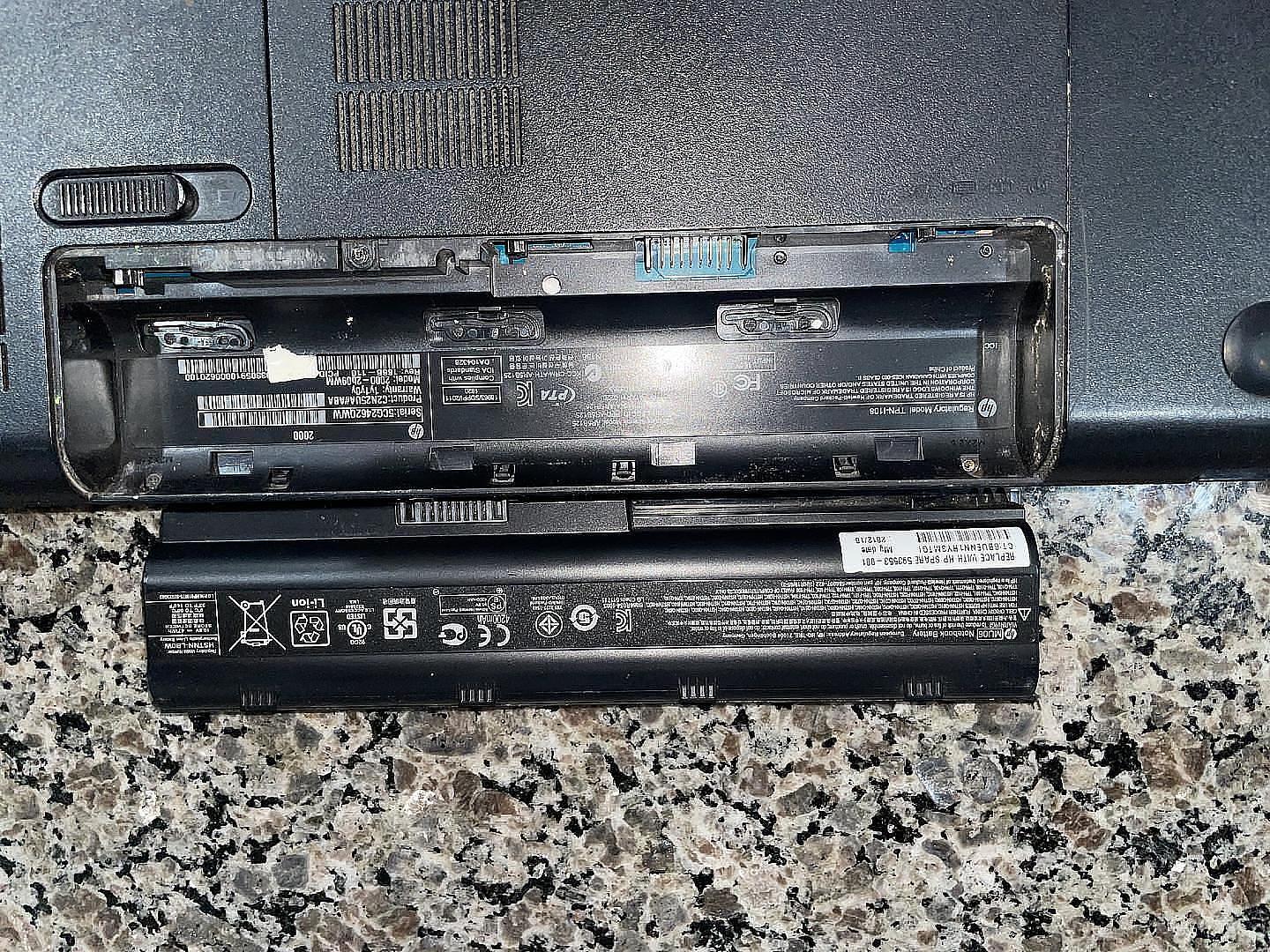 computadoras y laptops - Laptop HP vieja – Para piezas o reparación – RD$3500 negociable 6