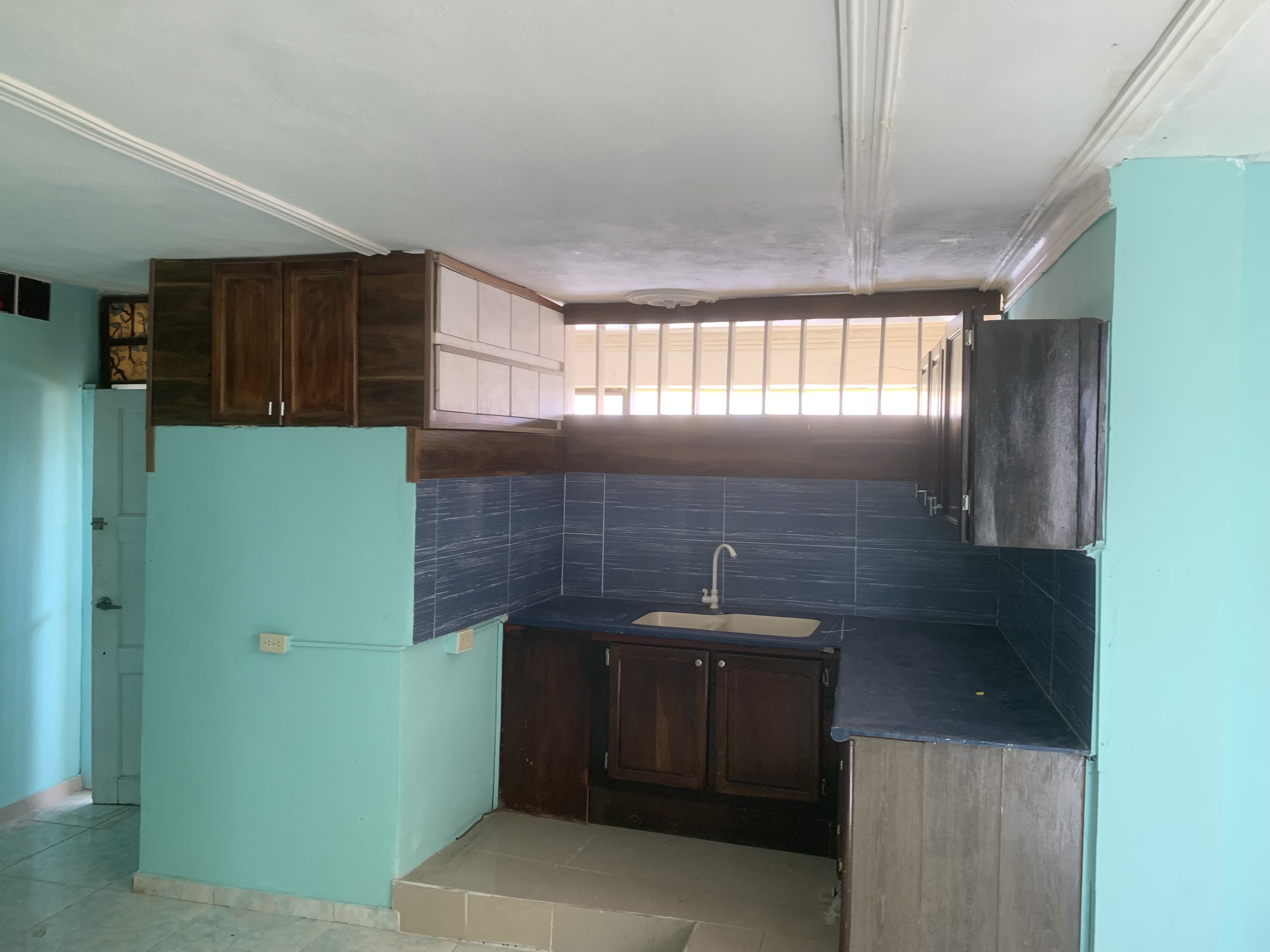 apartamentos - se alquila apto en el Ensanche Isabelita 2 hab y 1 baño 5