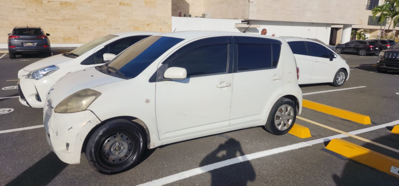 carros - Toyota Passo 1