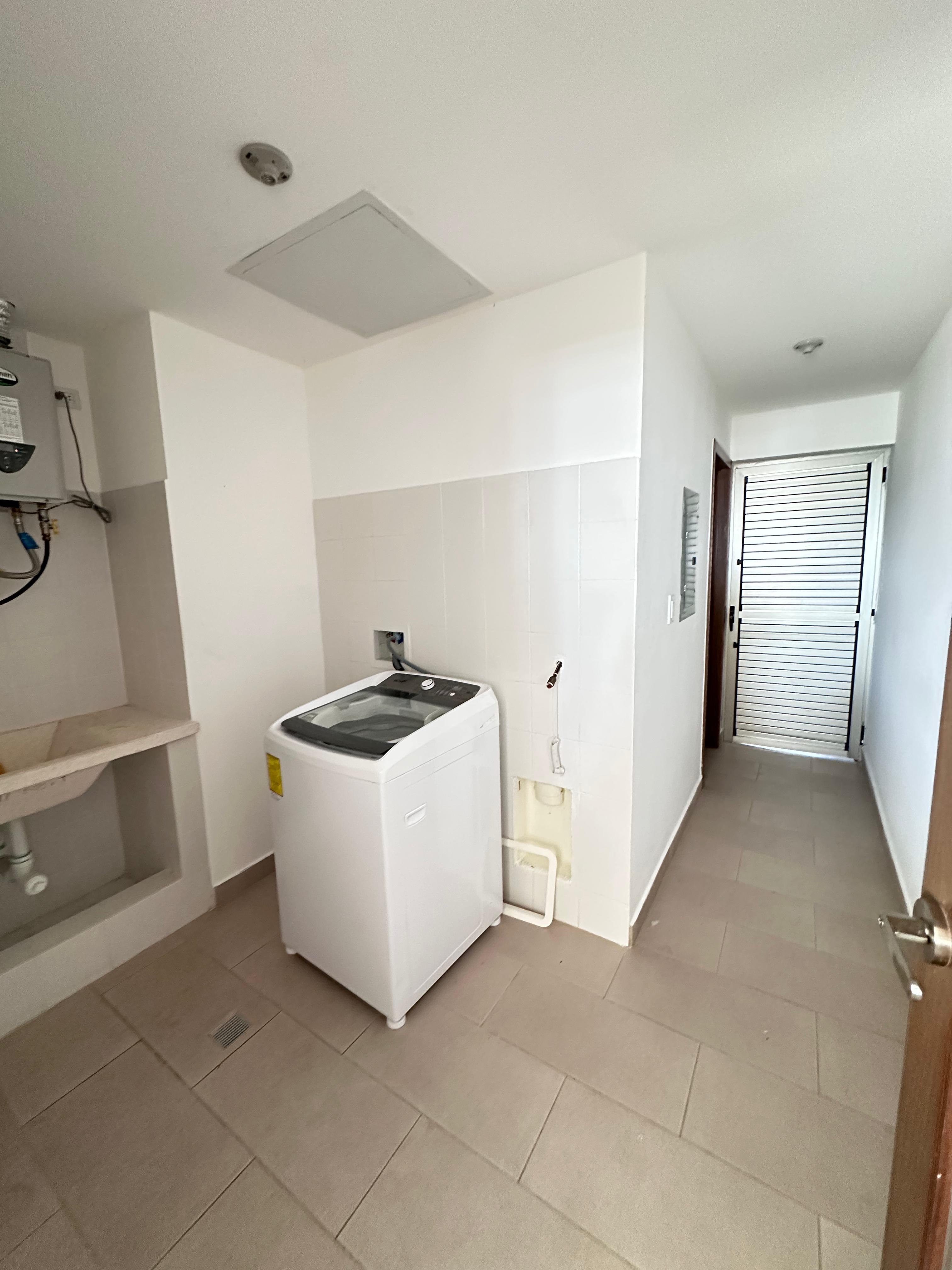 apartamentos - Apartamento en renta ubicado en ensanche naco 0