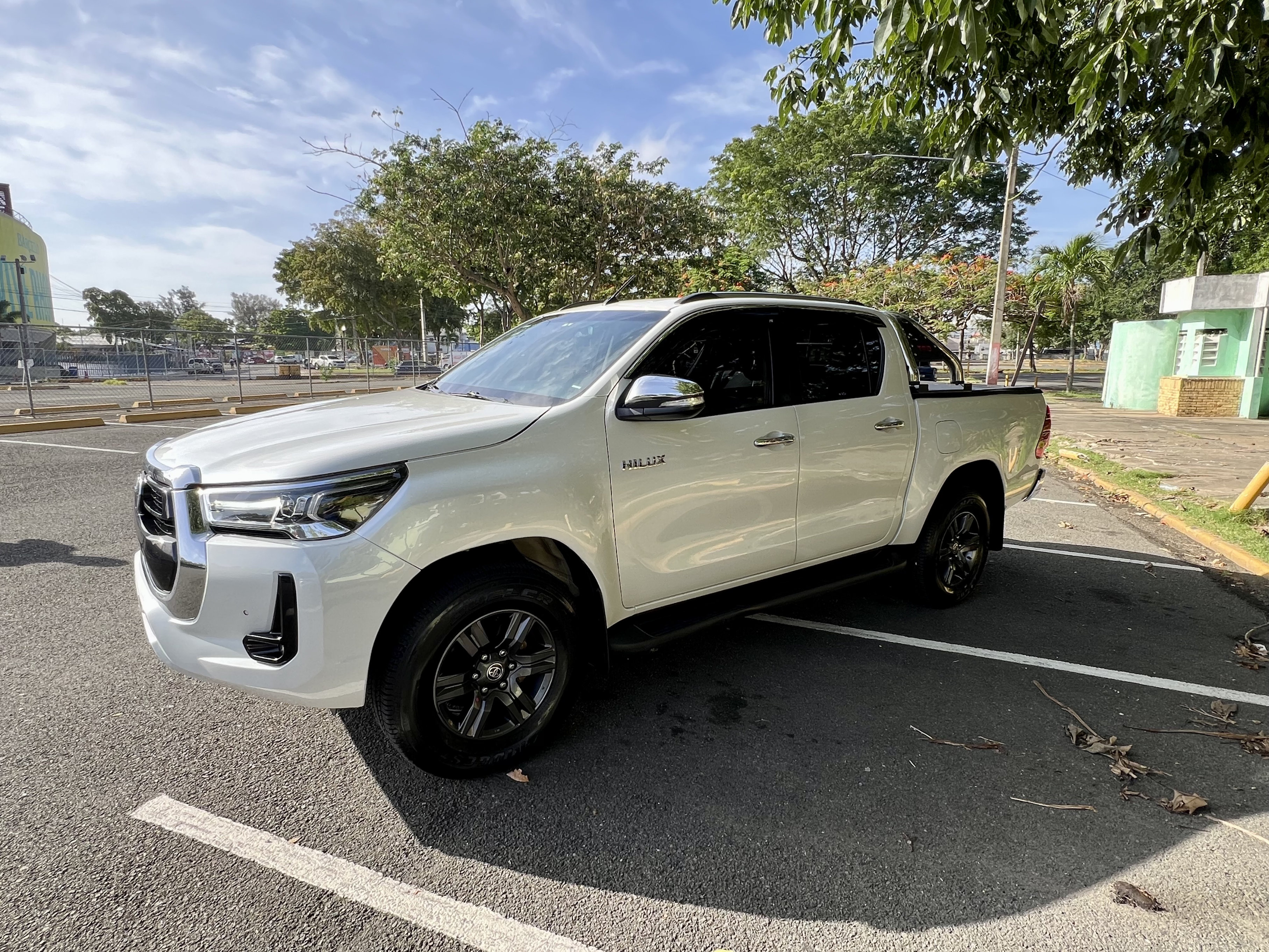 jeepetas y camionetas - TOYOTA HILUX 2022 LIMITED 4X4
40,411 KMS
UNICO DUEÑO
SIN INTERMEDIARIO