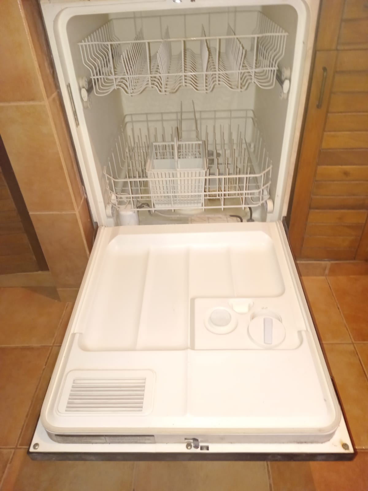 electrodomesticos - Lavaplatos Grande 35 x 24 pulgadas