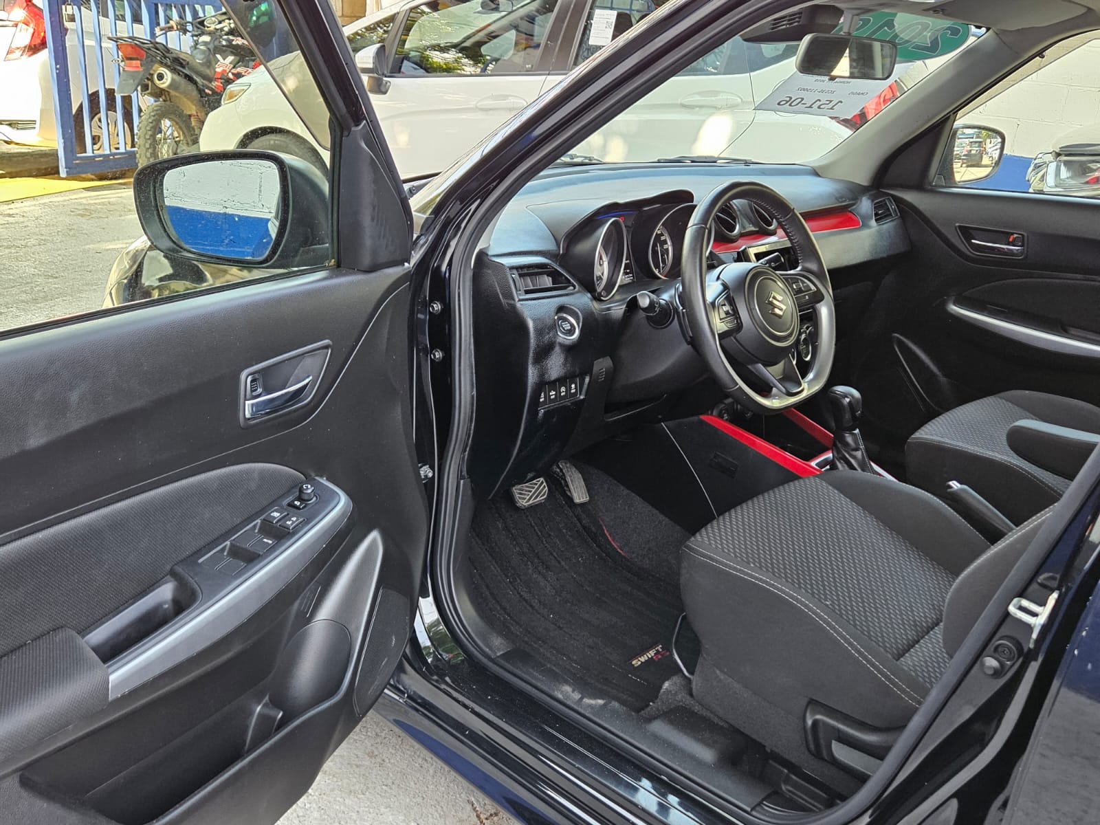carros - SUZUKI SWIFT RS 6