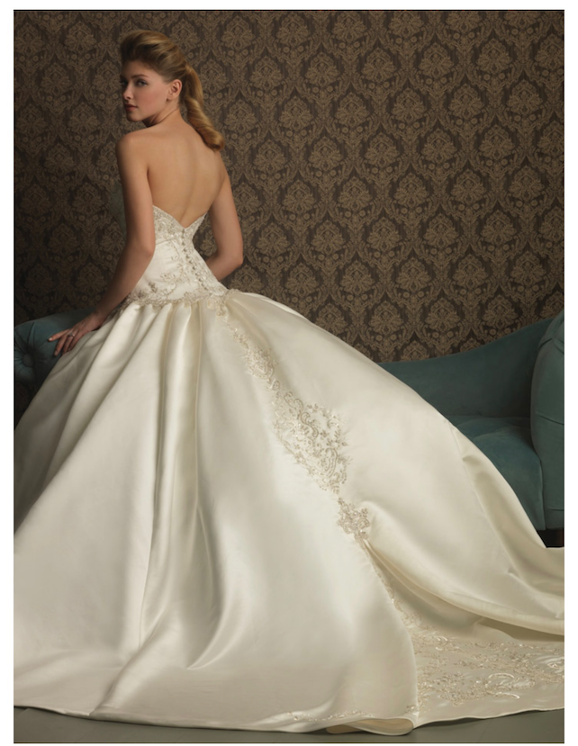 ropa para mujer - Vestido de novia corte princesa
 0