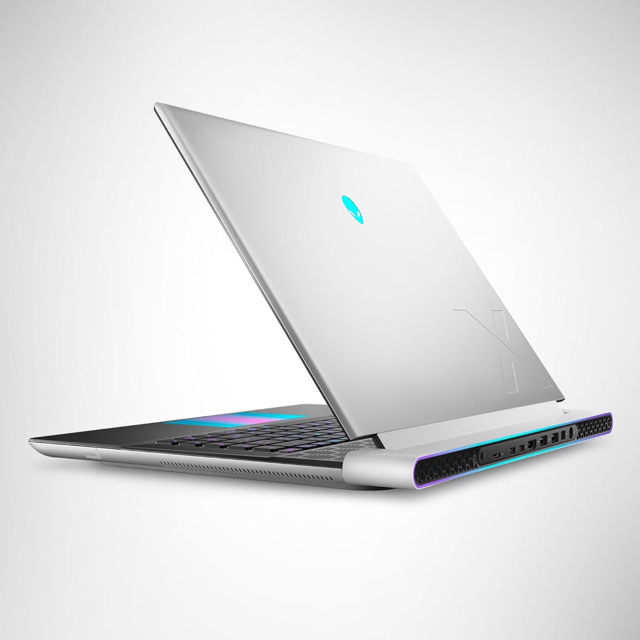 computadoras y laptops - Alienware x16 R2 Gaming Laptop RTX 4080 - ultra 9! SELLADA 0