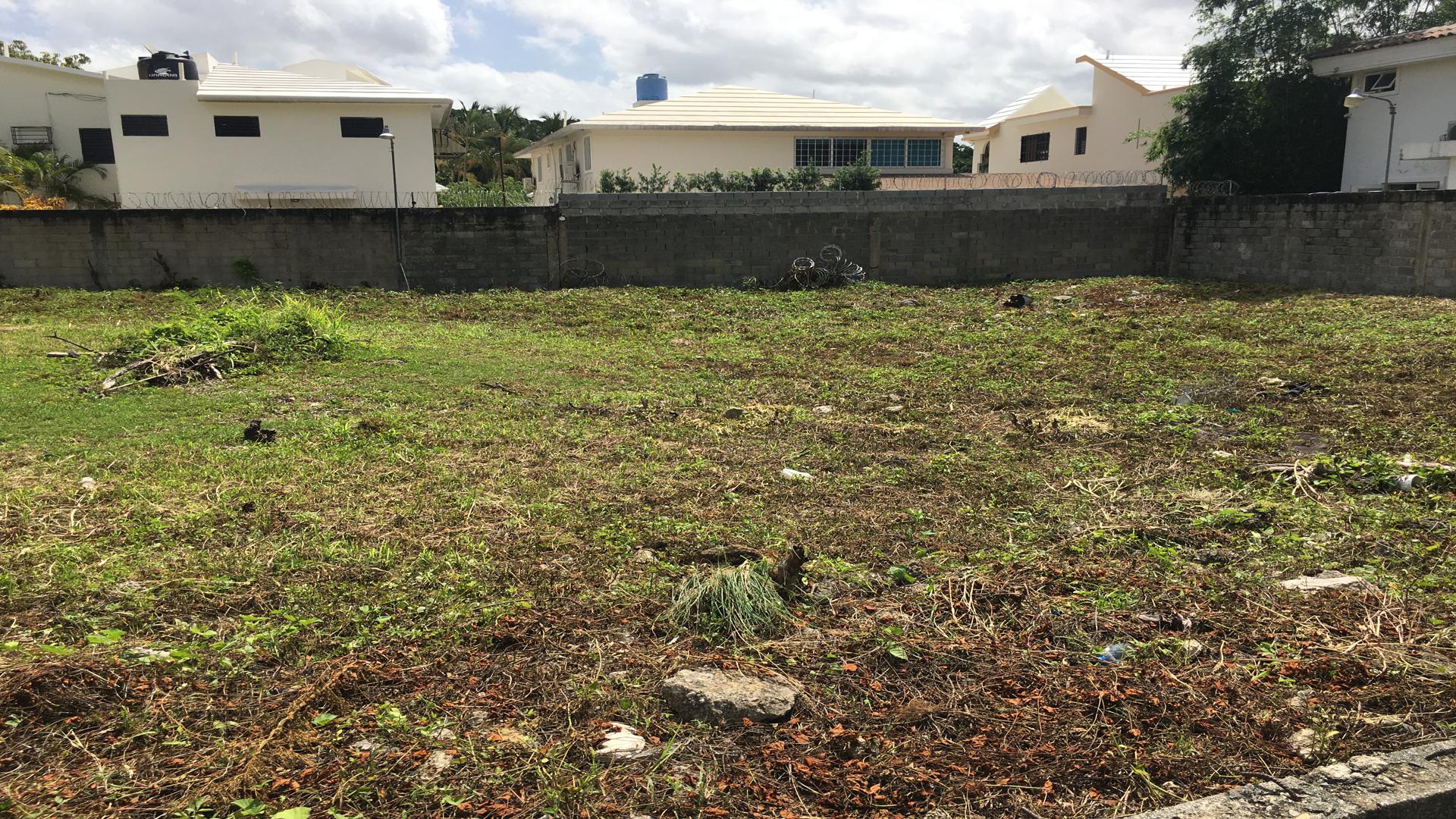 solares y terrenos - Terreno en VENTA en las Praderas de 1.058 m2 . 4