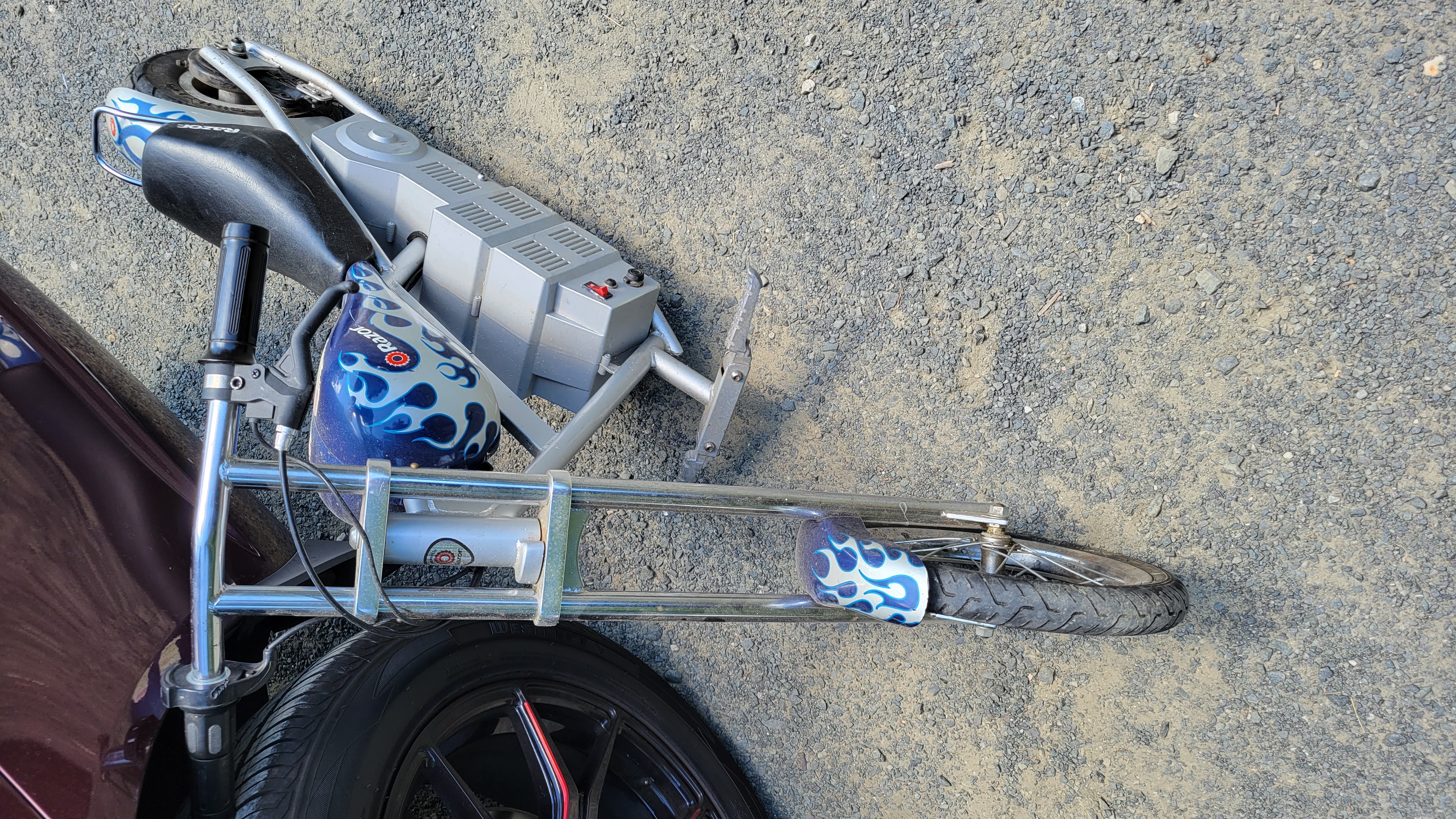 hobby y coleccion - Minimotocicleta Electrical  3