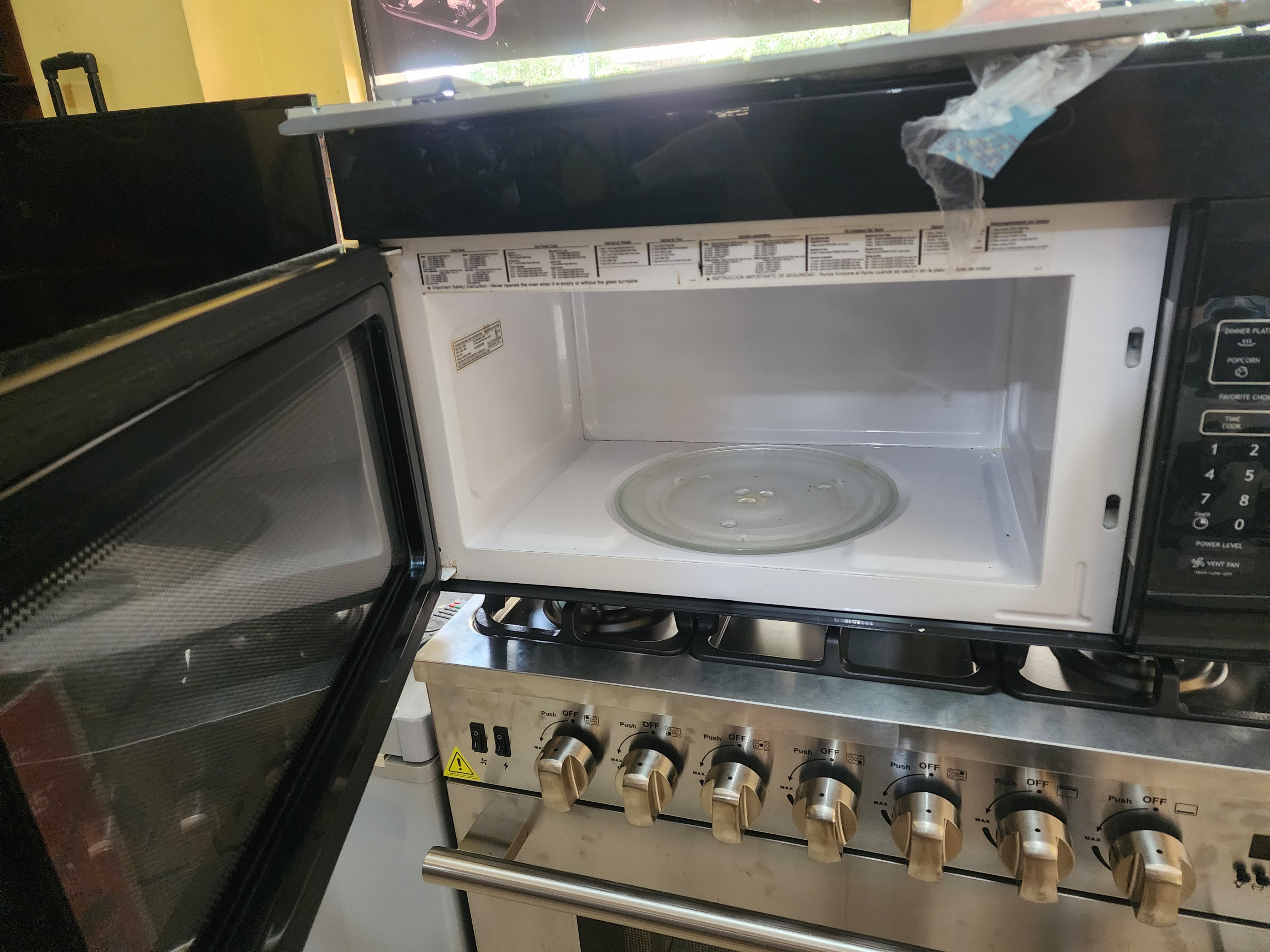 electrodomesticos - microondas extractor magic chef negro 1