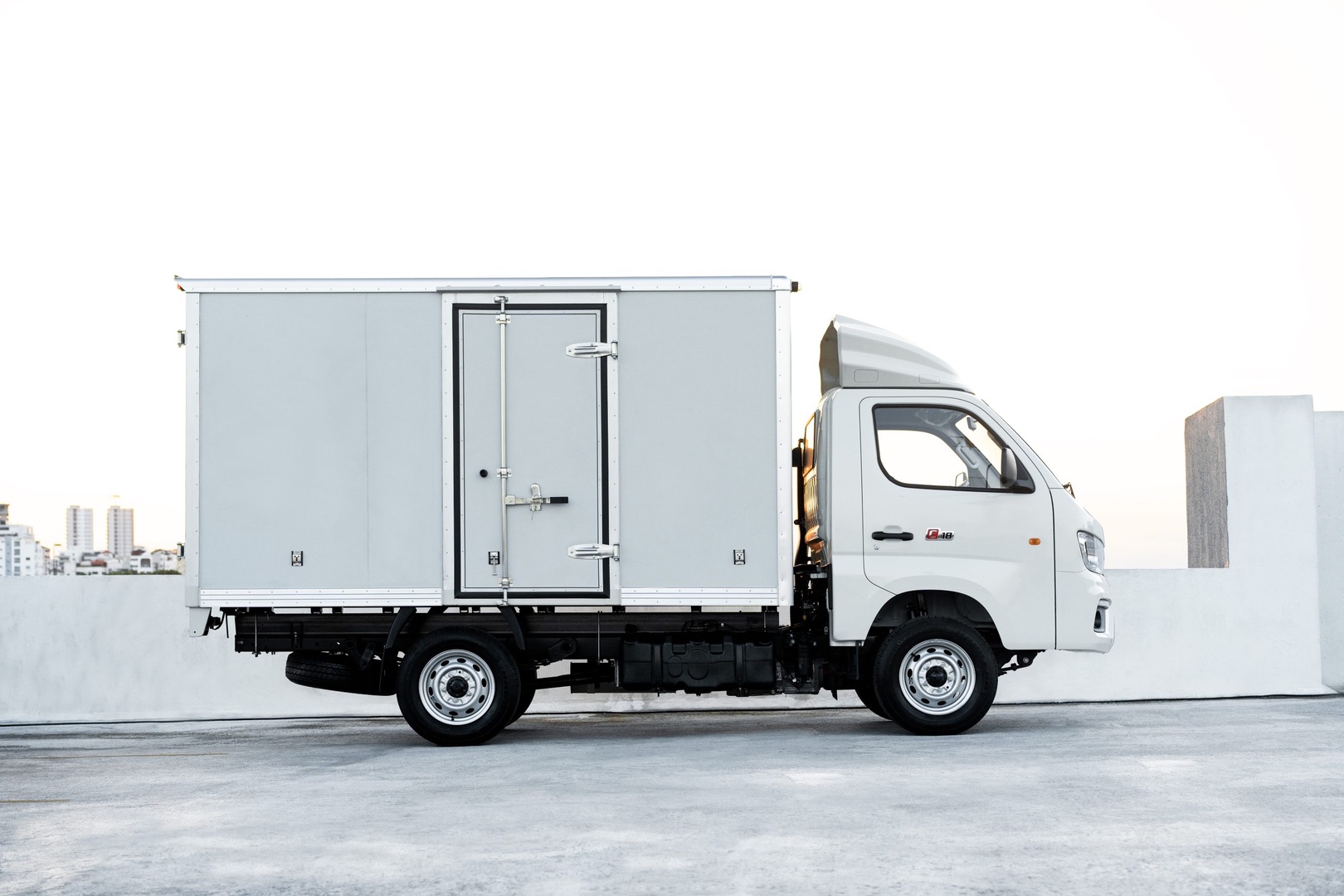 camiones y vehiculos pesados - 2025 Forland F200 S Furgon 2
