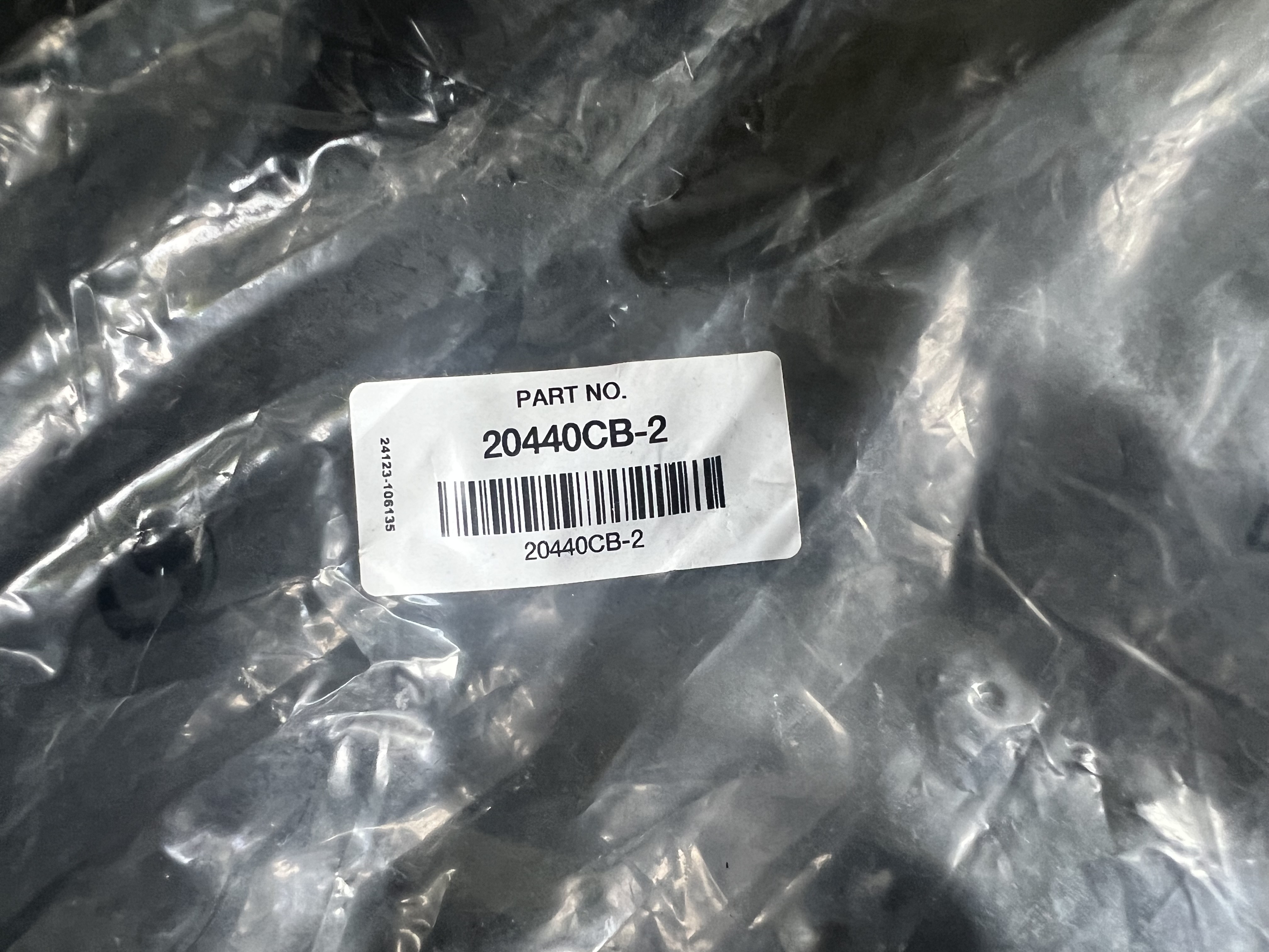 repuestos - CONJUNTO BRAZO DE CONTROL DE SUSPENSIÓN Y ROTULA FORD ESCAPE (CATRE) 2013-2019 4