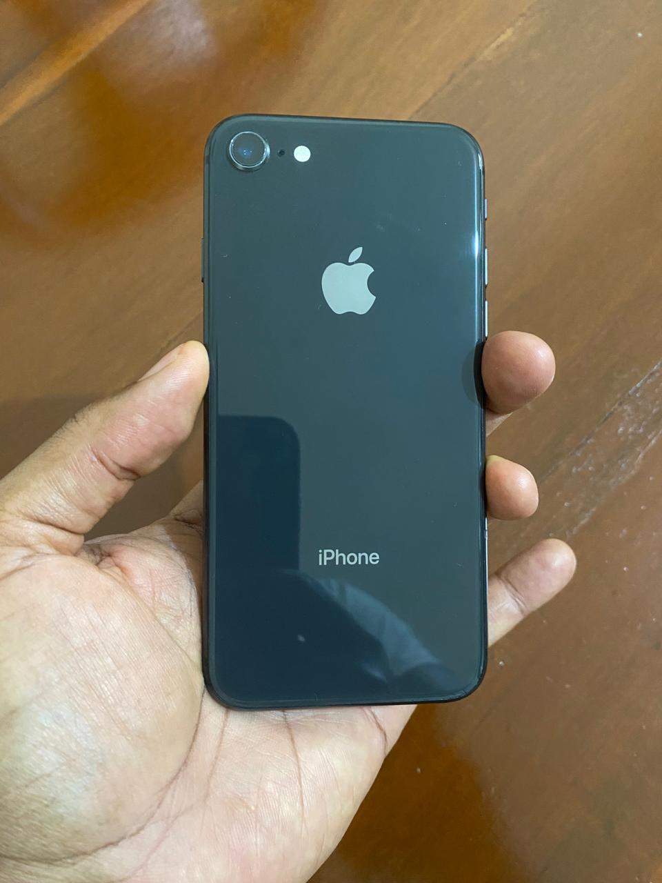 celulares y tabletas - iPhone 8 64GB 1
