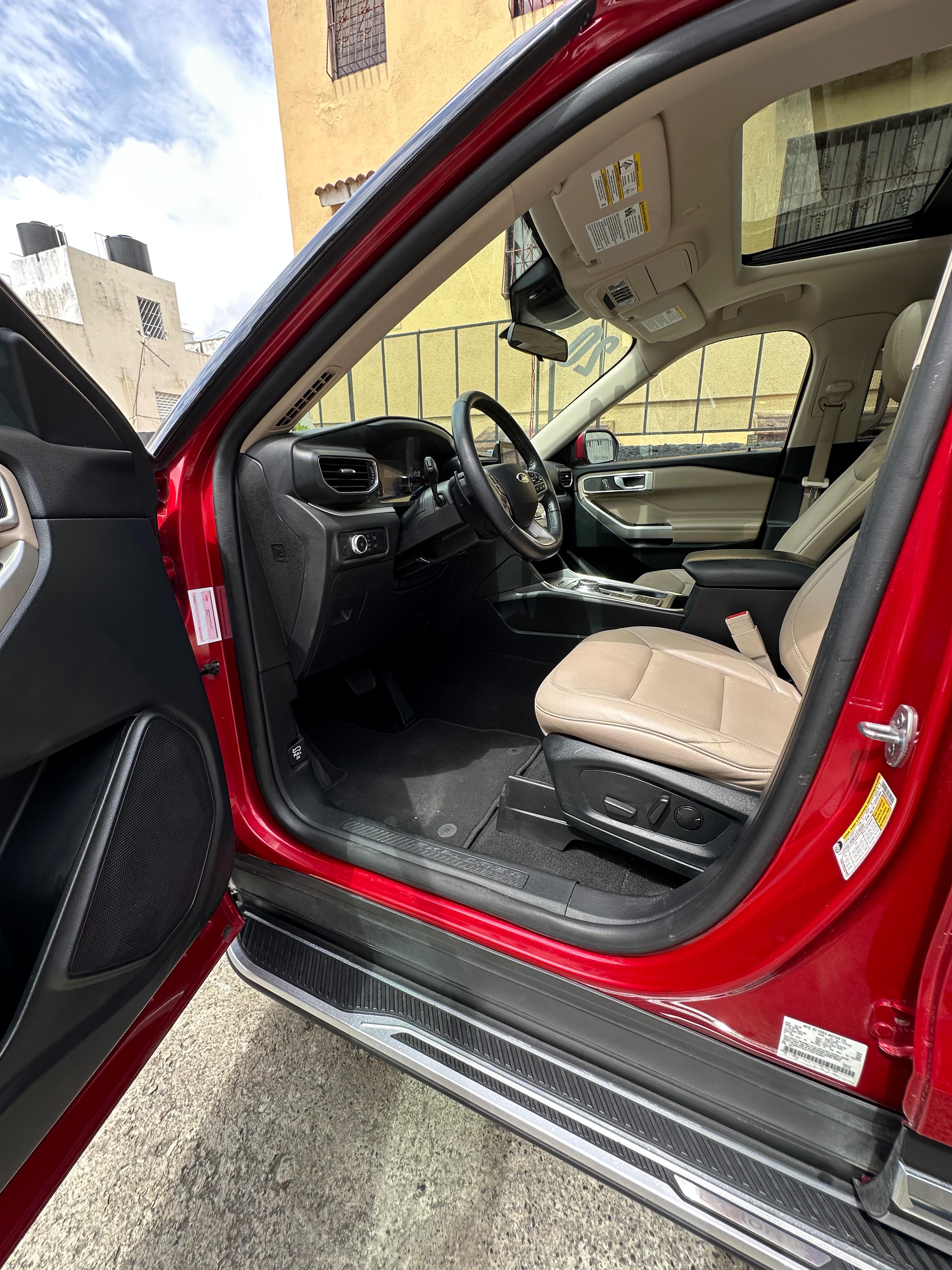 jeepetas y camionetas - Ford Explorer XLT 2020 techo panoramico  8