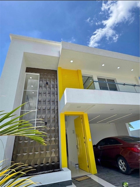 casas - Hermosa Casa en Venta de dos Niveles en Proyecto Cerrado. 5