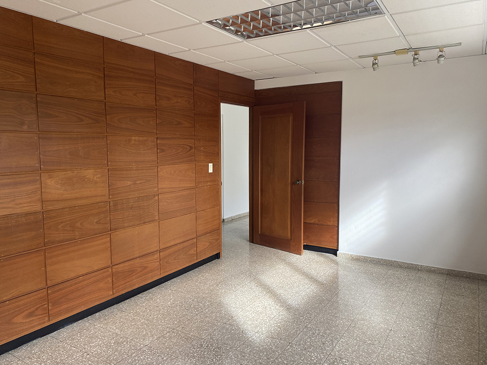 oficinas y locales comerciales - Alquiler: Local para Oficinas en La Esperilla 4