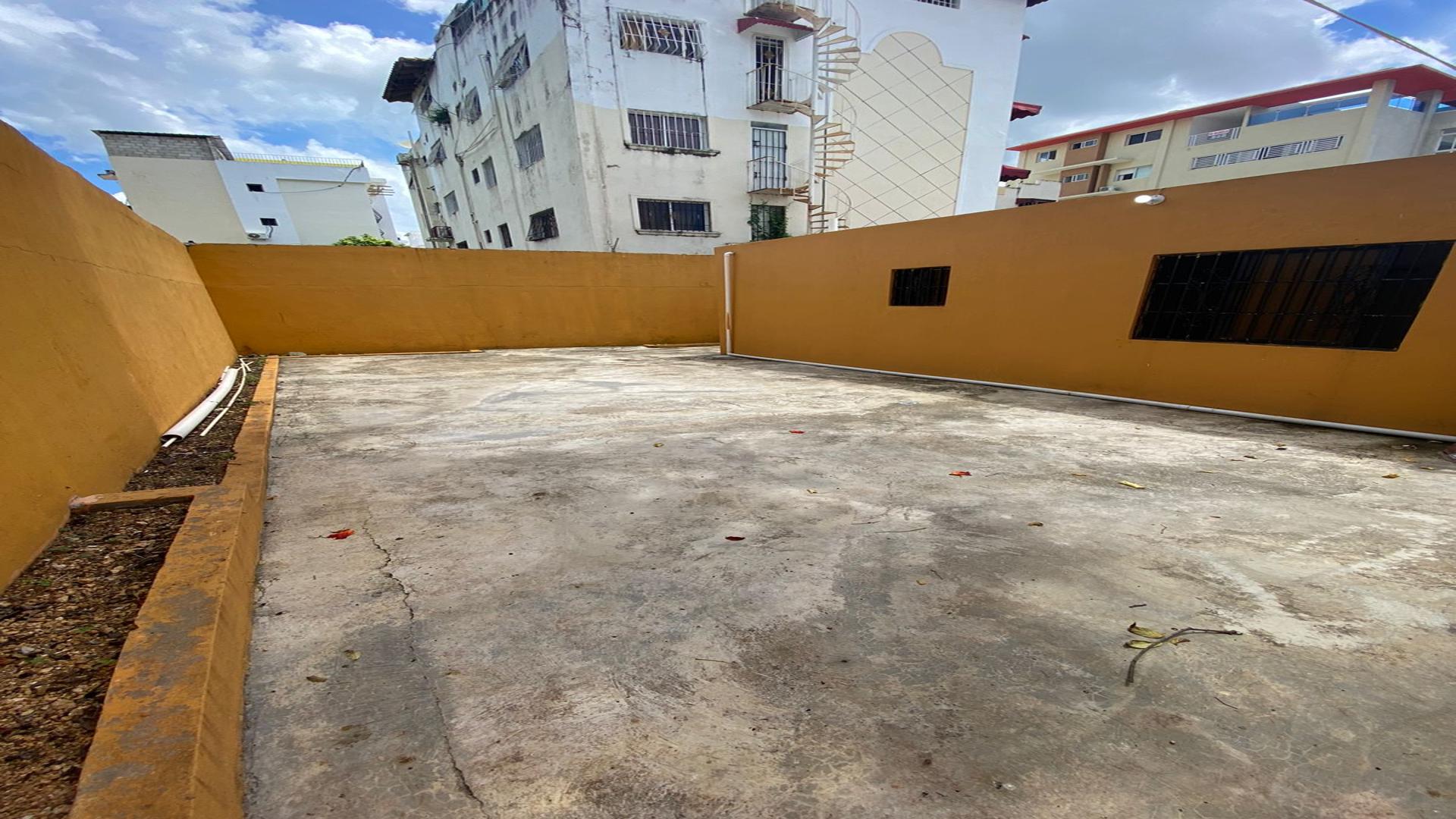 apartamentos - VENDO CASA EN SECTOR VISTA HERMOSA 5