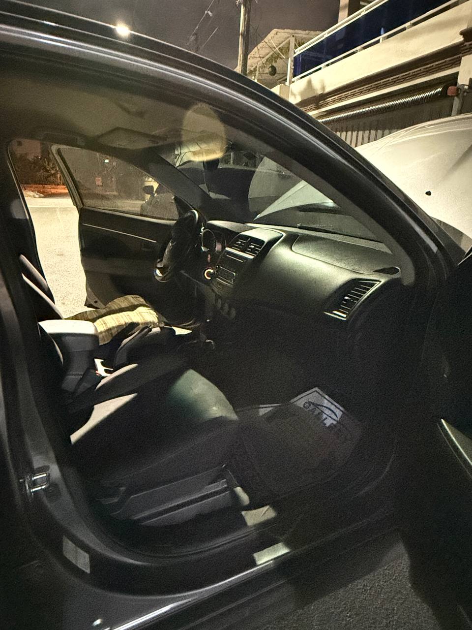 jeepetas y camionetas - MITSUBISHI OUTLANDER SPORT 2015(NEGOCIABLE) 5