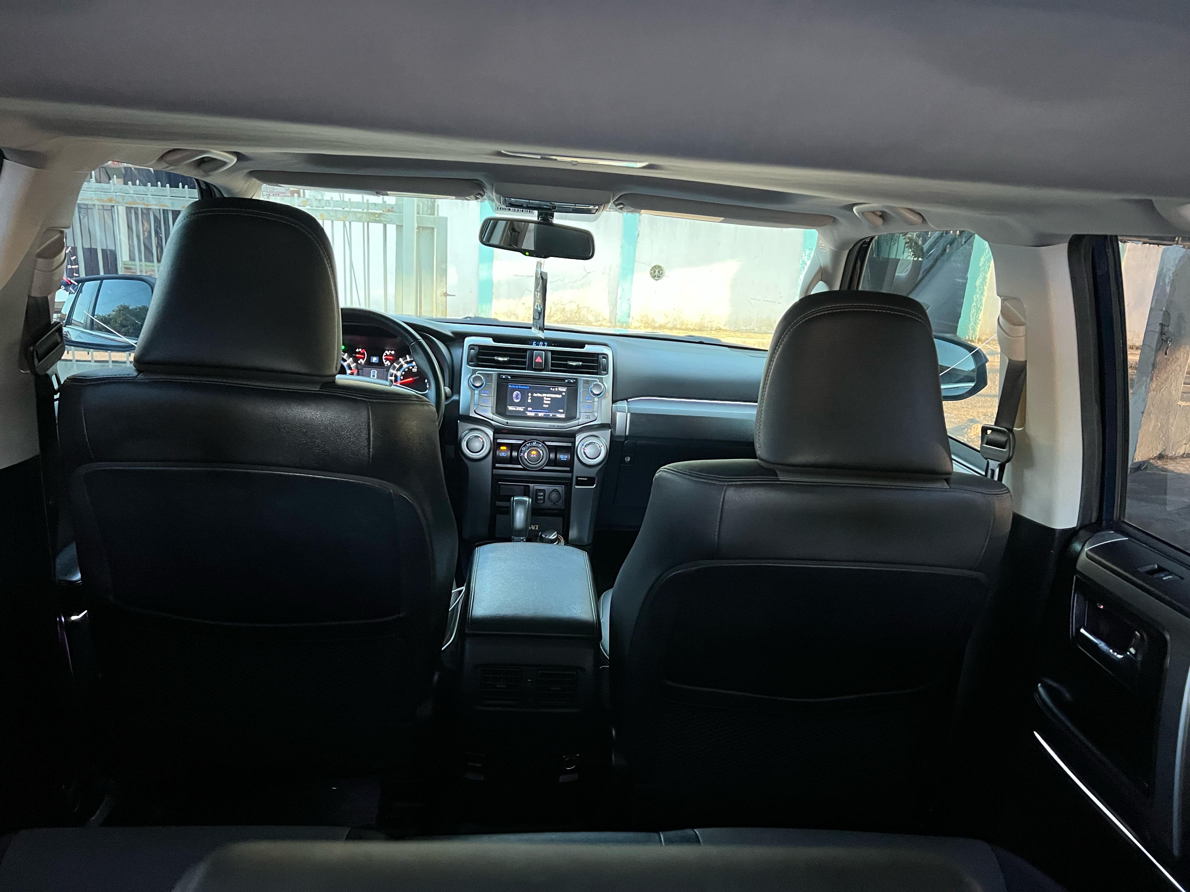 jeepetas y camionetas - Toyota 4runner Sr5 2019 premium  8