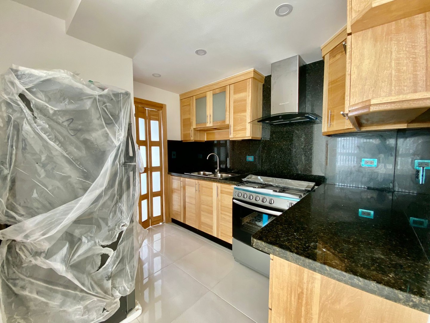 apartamentos - Apartamento con línea blanca en El Vergel  3
