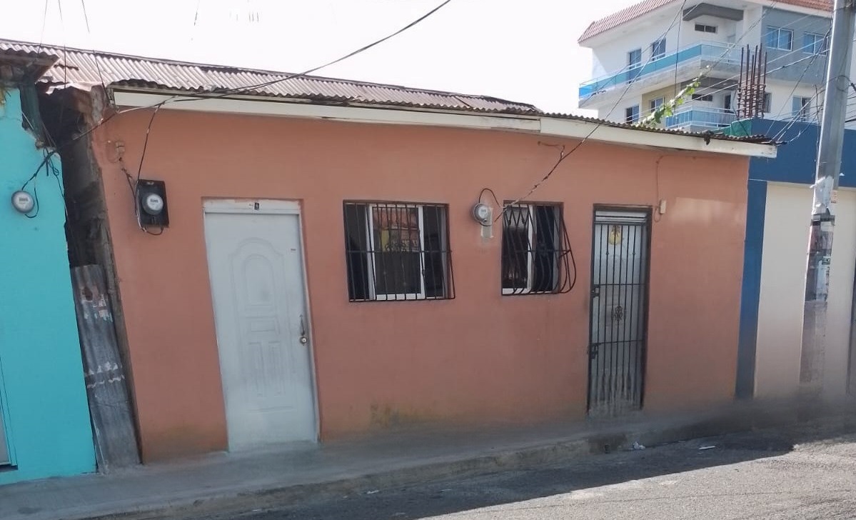 casas - Titulo Al dia, excelente para un edificio. 0